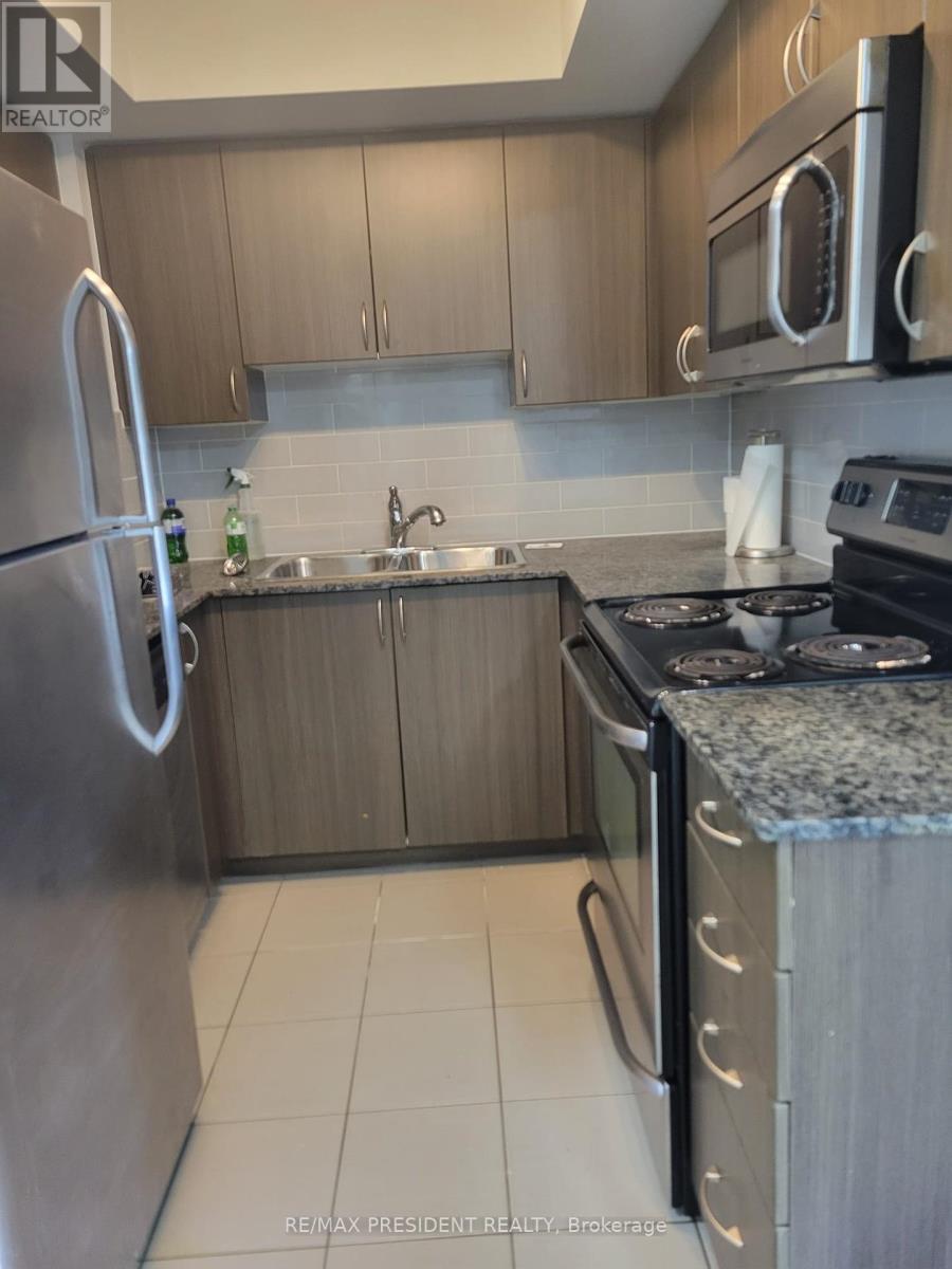 104 - 816 Lansdowne Avenue, Toronto, Ontario  M6H 4K6 - Photo 5 - W12106946