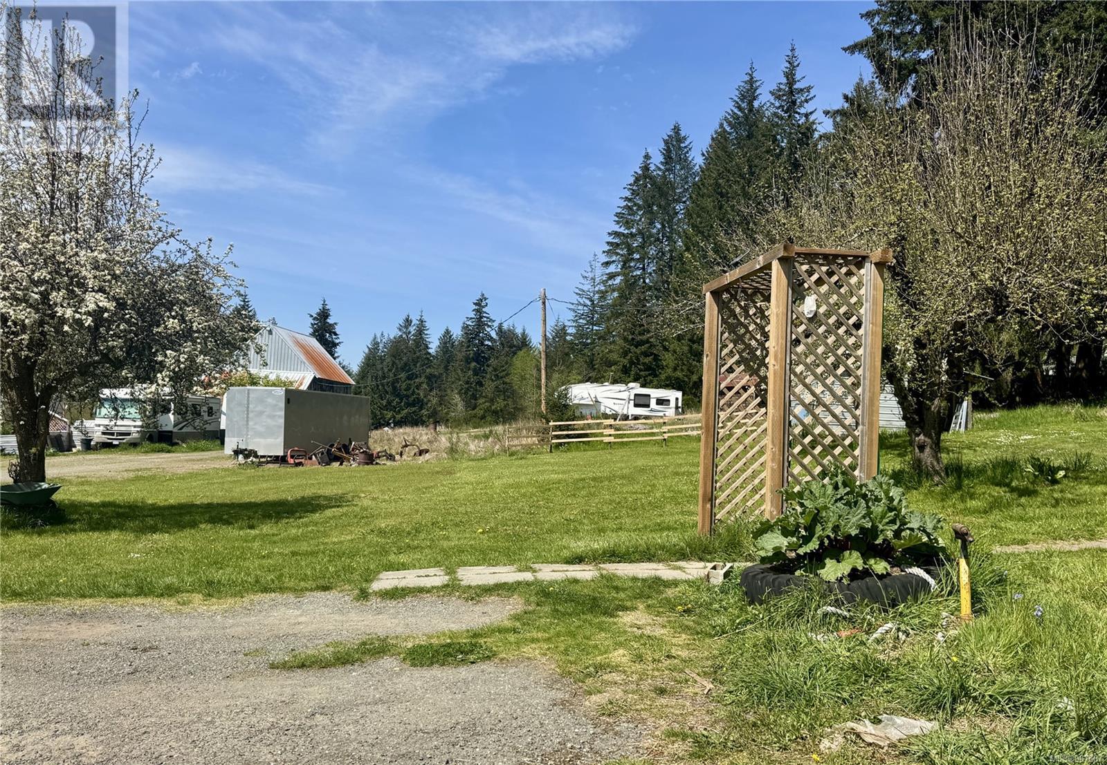 2442 Graham Rd, Courtenay, British Columbia  V9J 1T4 - Photo 8 - 987867