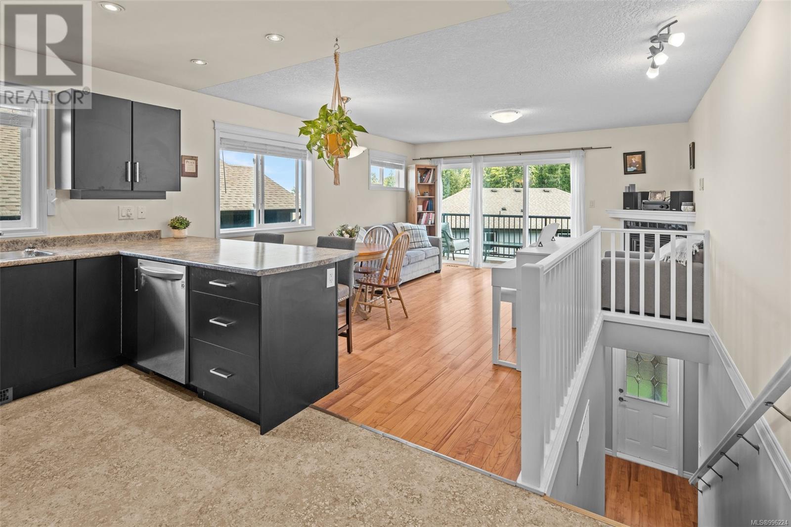 Property at 1063 Fitzgerald Rd image 4