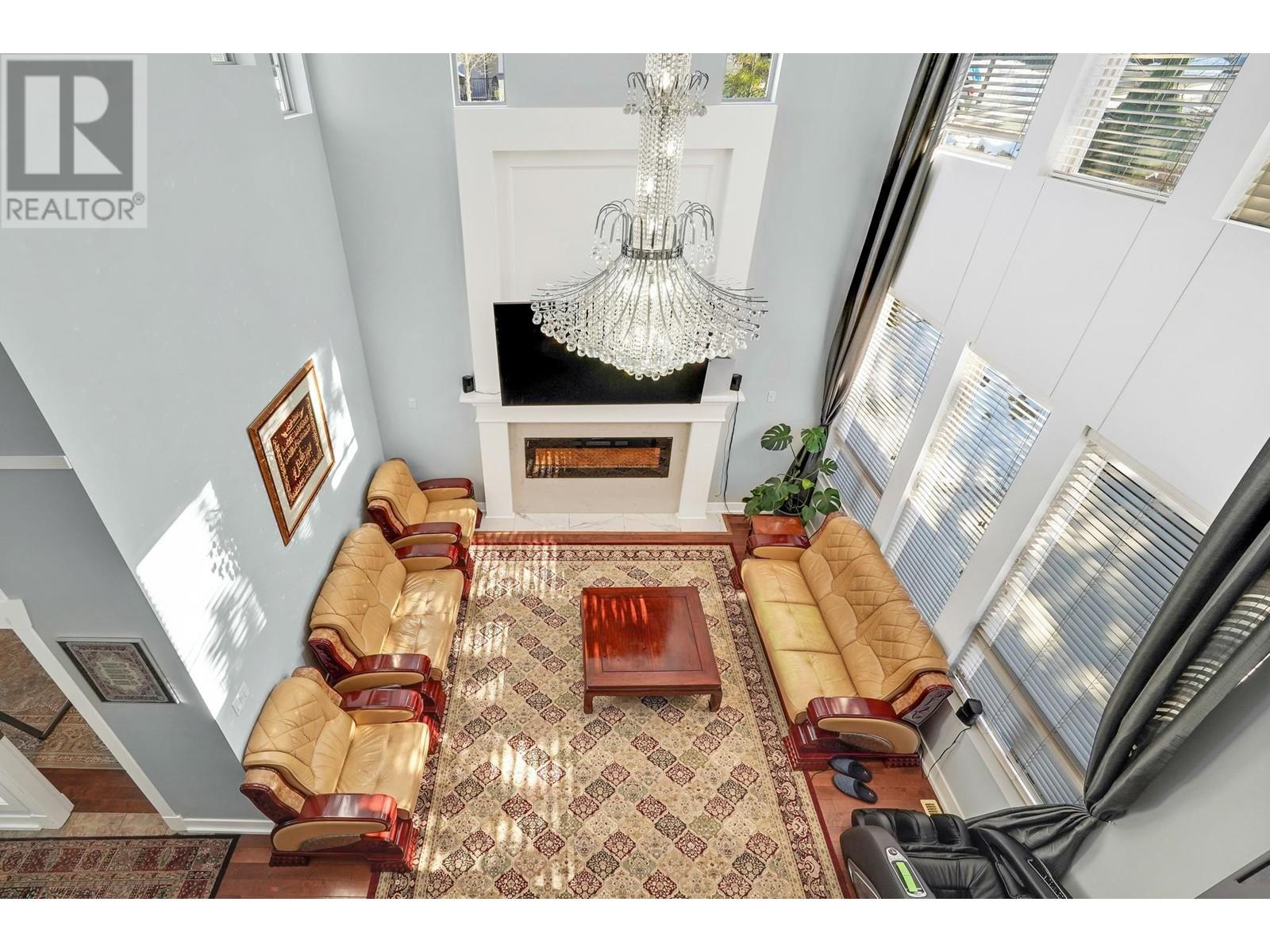 24760 Kimola Drive, Maple Ridge, British Columbia  V2W 0A6 - Photo 4 - R2993405