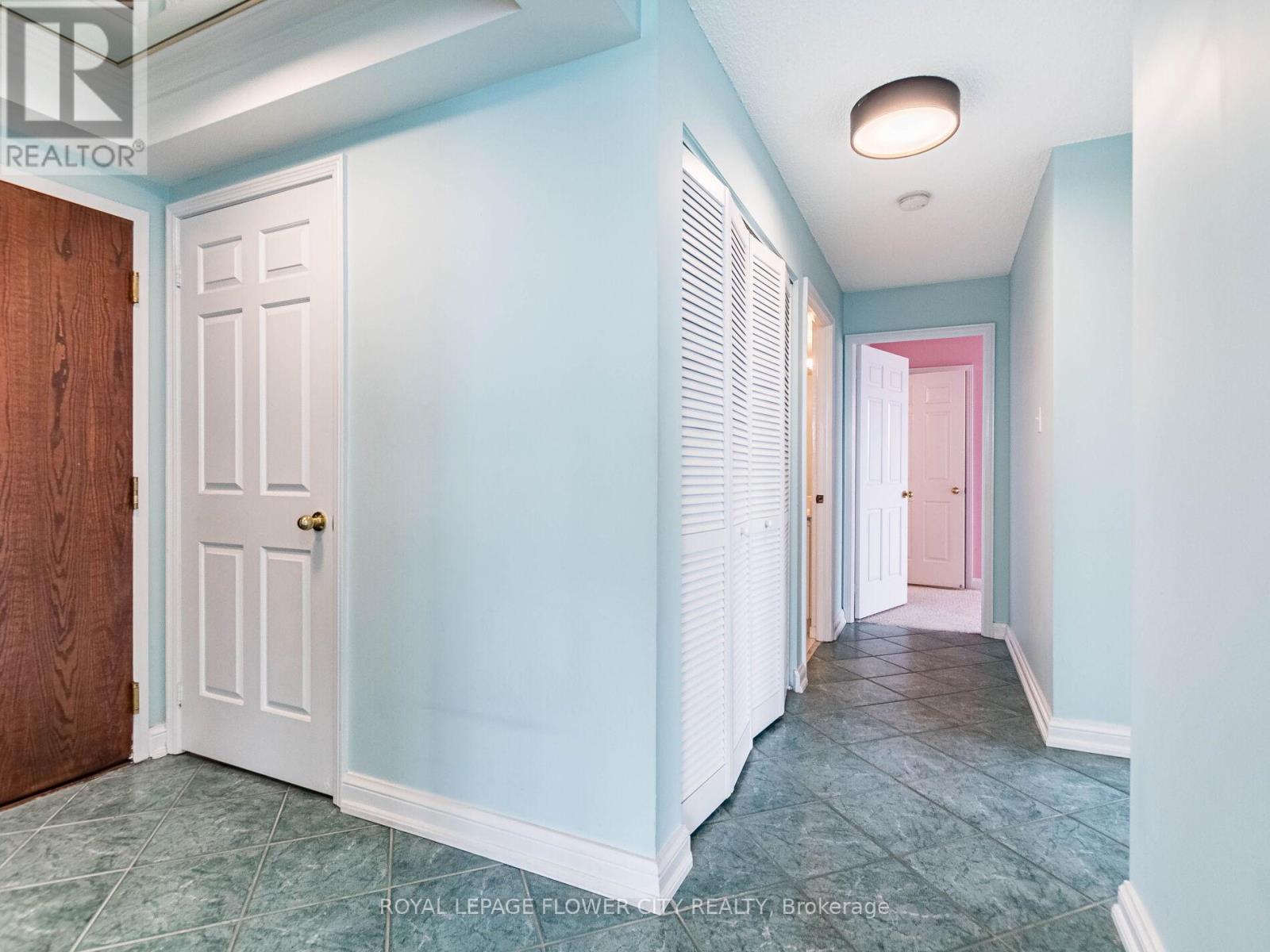 710 - 22 Hanover Road, Brampton, Ontario  L6S 5K7 - Photo 13 - W12106970