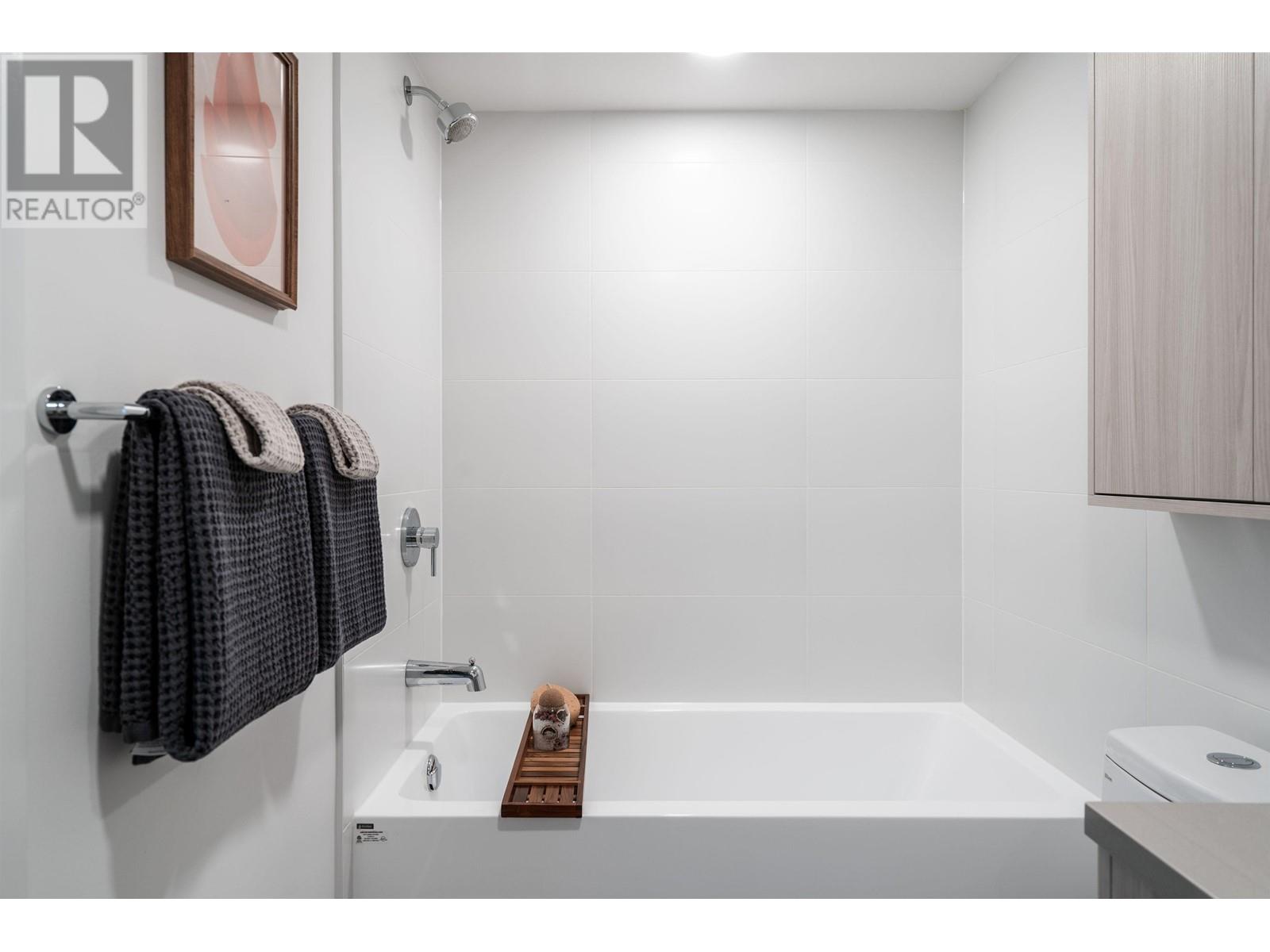 205 2419 Grant Street, Vancouver, British Columbia  V0V 0V0 - Photo 27 - R2985214