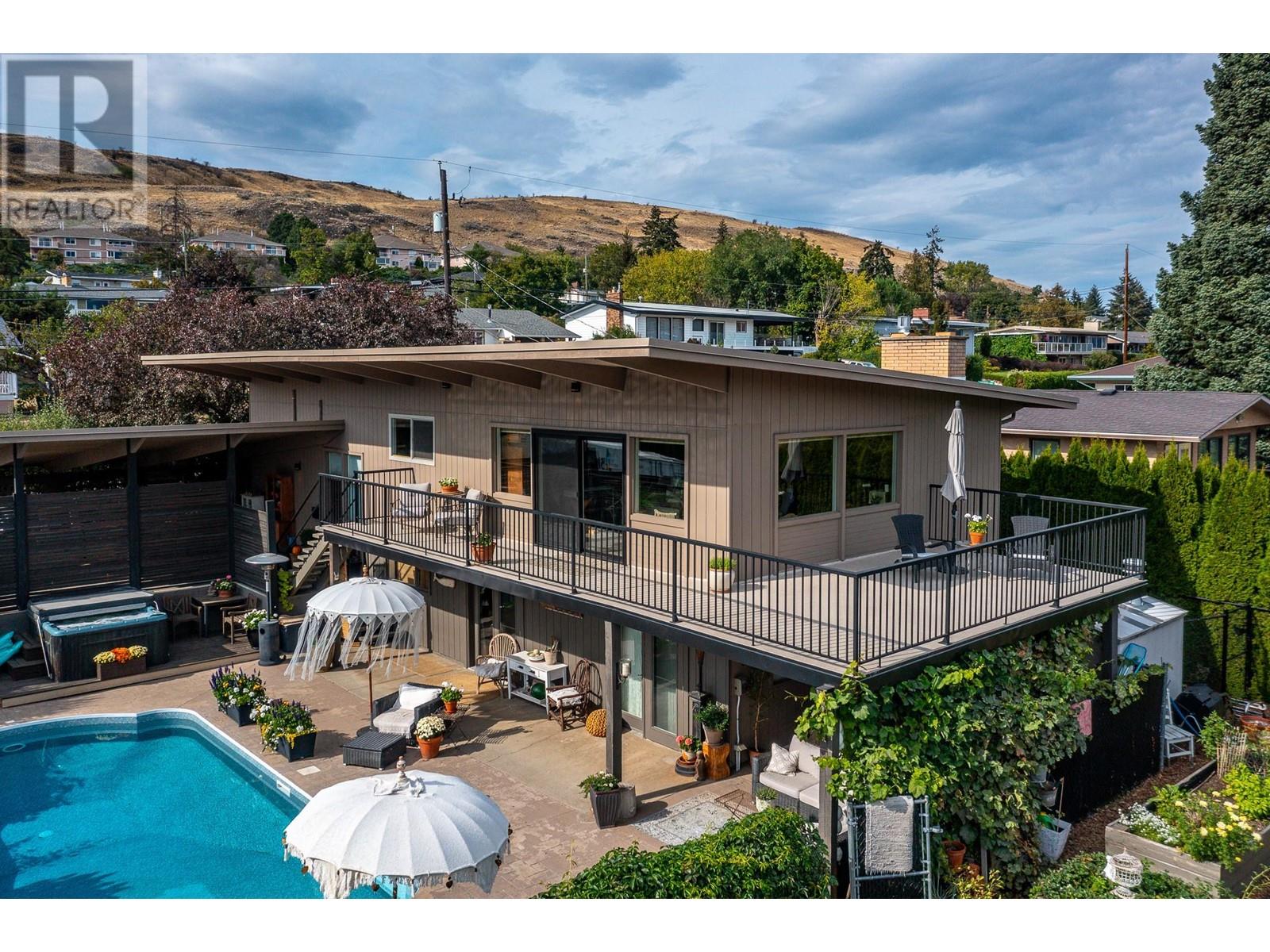 8600 Fitzmaurice Drive, Coldstream, British Columbia