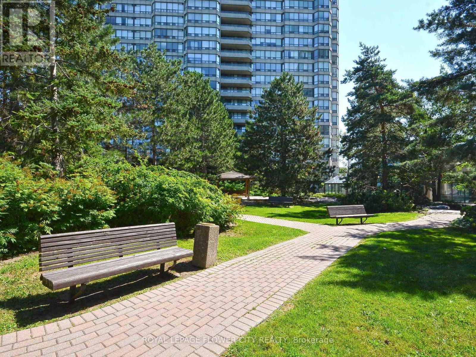 710 - 22 Hanover Road, Brampton, Ontario  L6S 5K7 - Photo 46 - W12106970