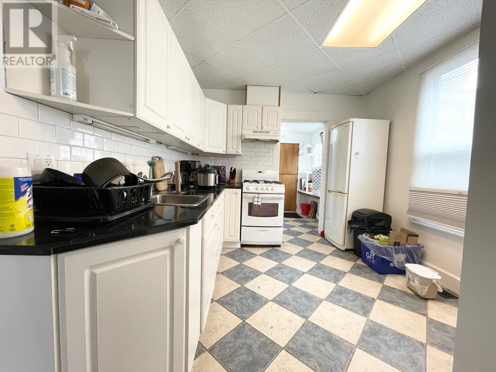 Listing Picture 16 of 34 : 1620 MCLEAN DRIVE, Vancouver / 溫哥華 - 魯藝地產 Yvonne Lu Group - MLS Medallion Club Member