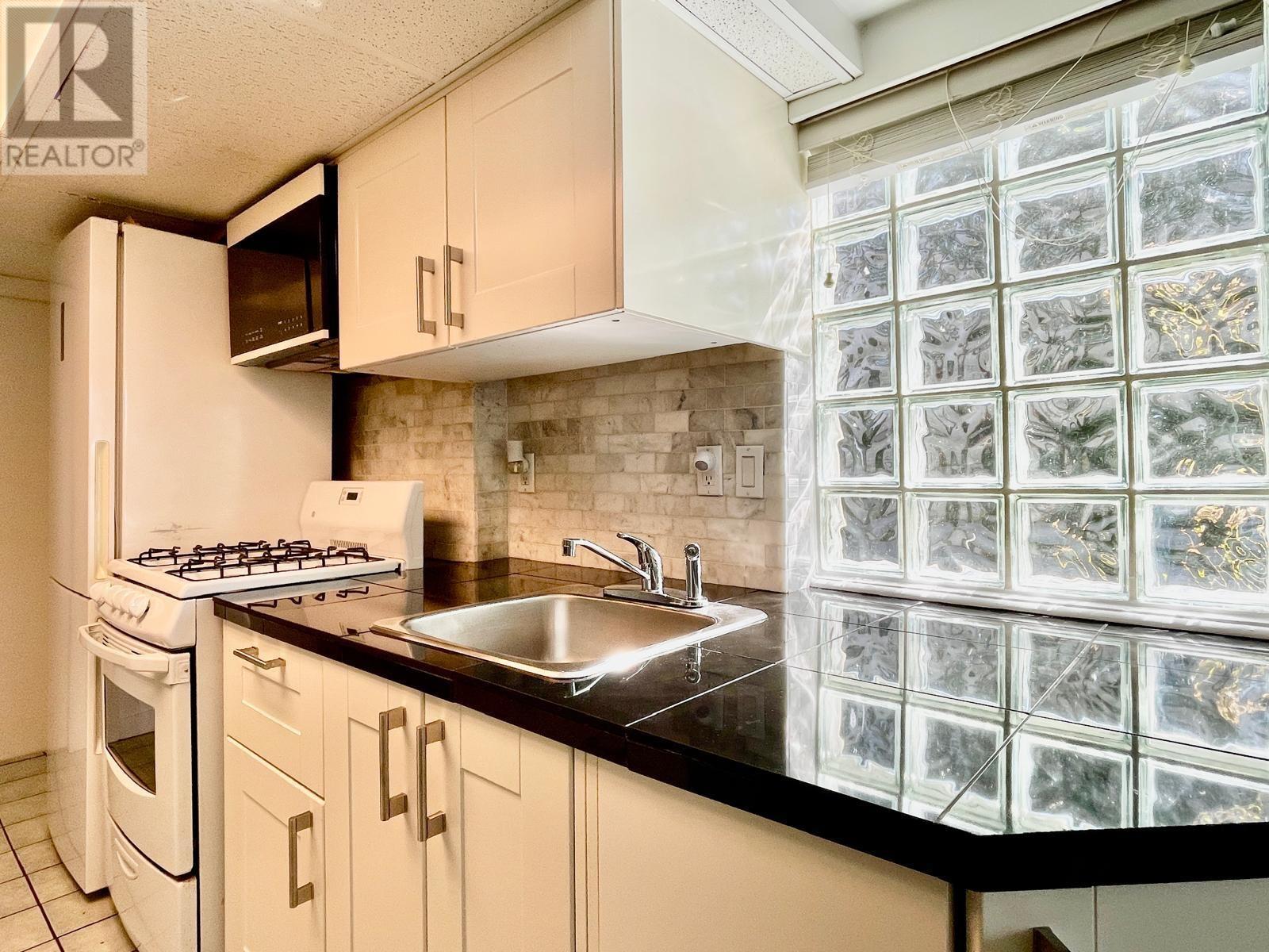 Listing Picture 25 of 34 : 1620 MCLEAN DRIVE, Vancouver / 溫哥華 - 魯藝地產 Yvonne Lu Group - MLS Medallion Club Member