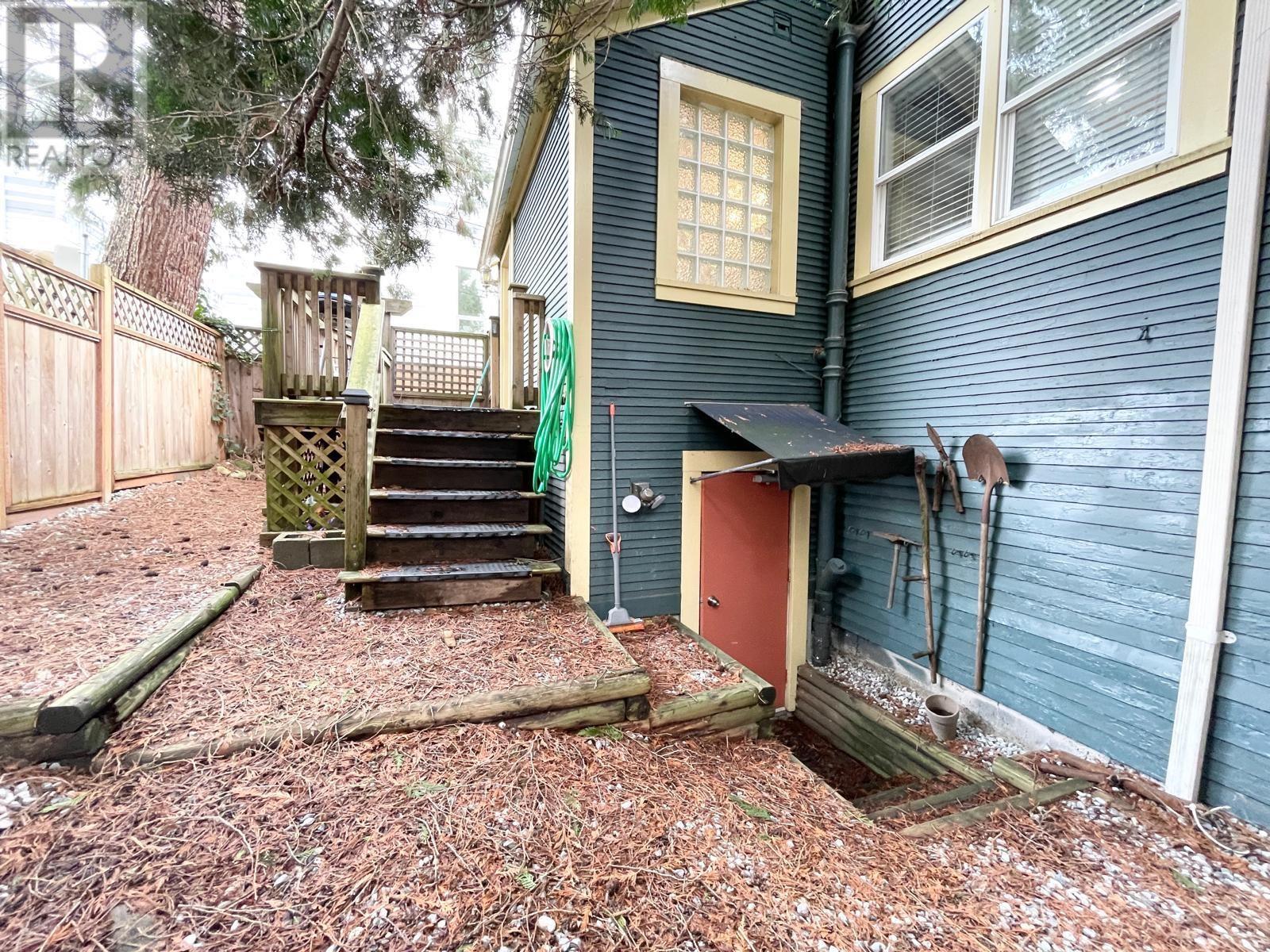 Listing Picture 22 of 34 : 1620 MCLEAN DRIVE, Vancouver / 溫哥華 - 魯藝地產 Yvonne Lu Group - MLS Medallion Club Member