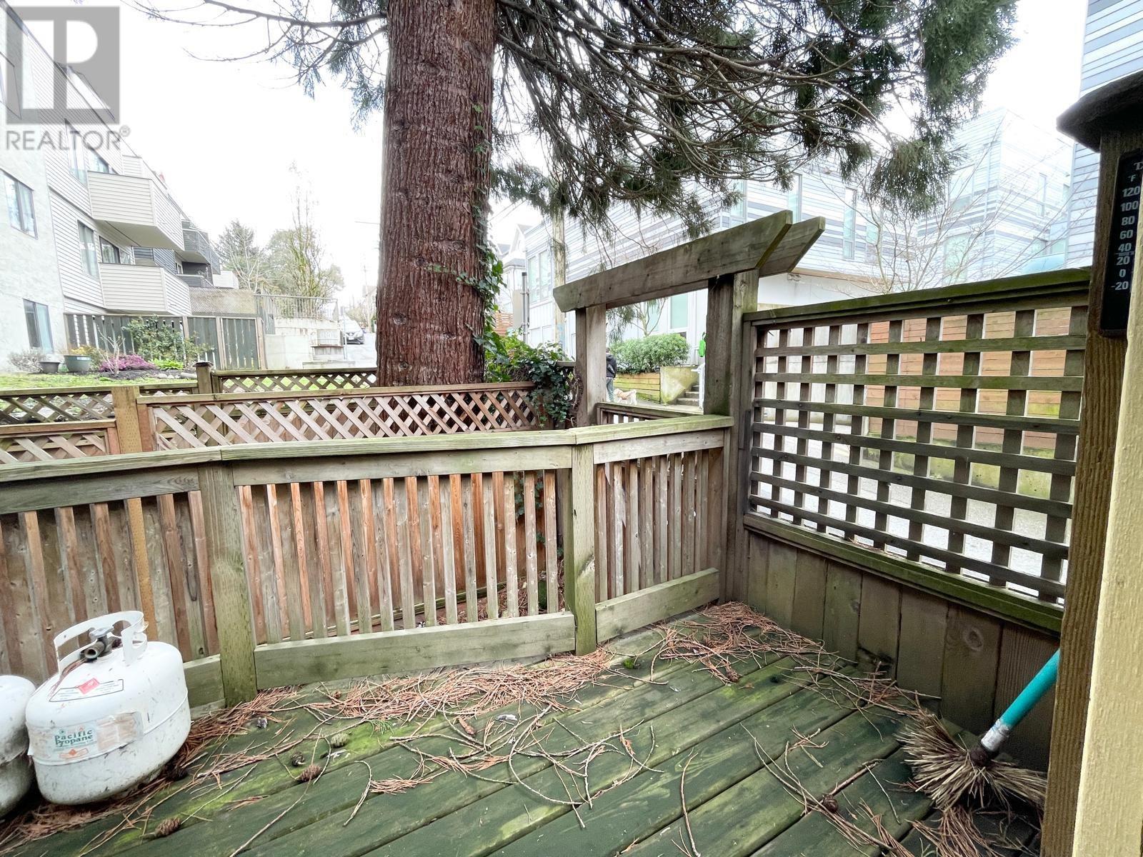 Listing Picture 18 of 34 : 1620 MCLEAN DRIVE, Vancouver / 溫哥華 - 魯藝地產 Yvonne Lu Group - MLS Medallion Club Member