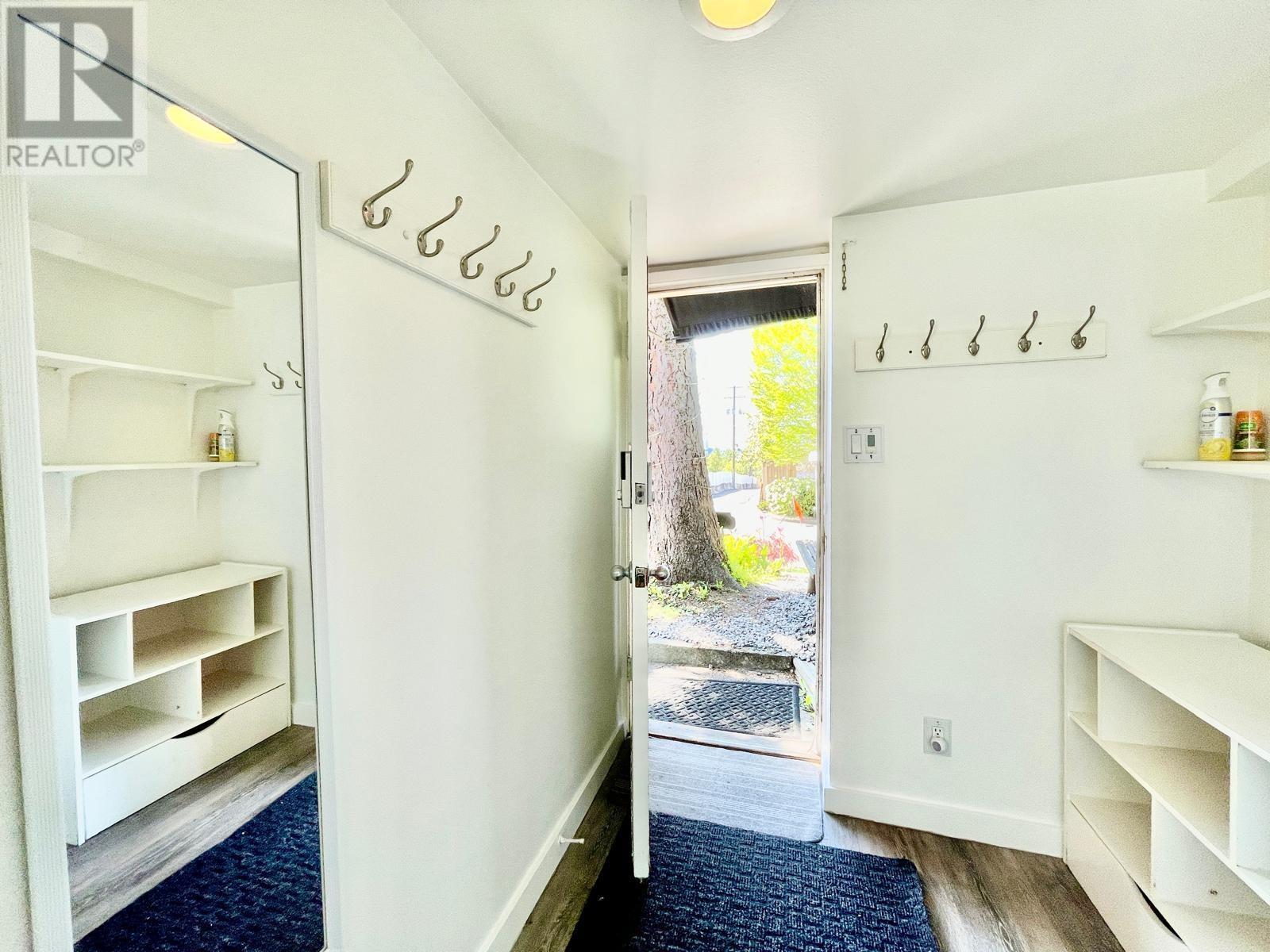 Listing Picture 23 of 34 : 1620 MCLEAN DRIVE, Vancouver / 溫哥華 - 魯藝地產 Yvonne Lu Group - MLS Medallion Club Member