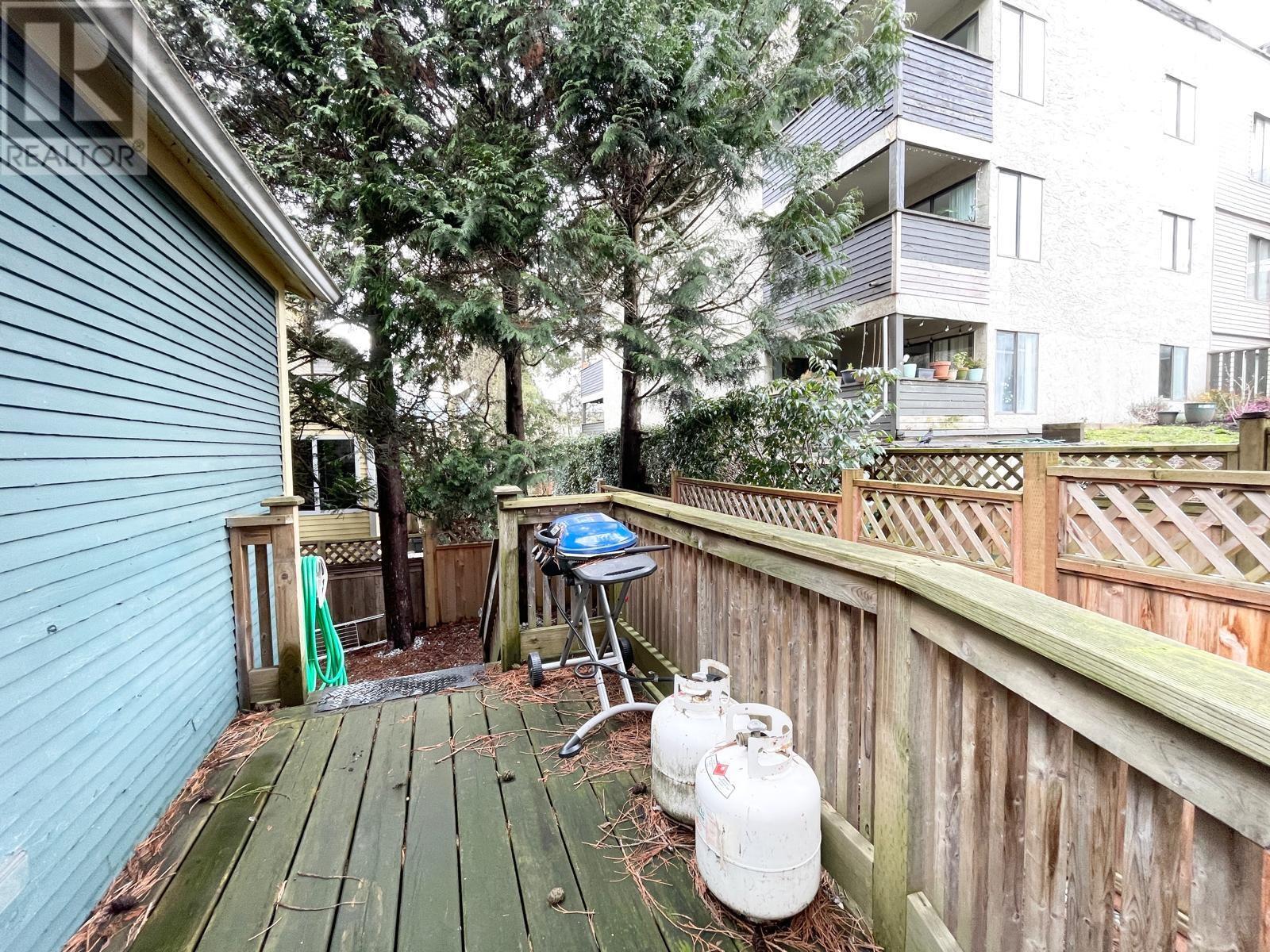 Listing Picture 19 of 34 : 1620 MCLEAN DRIVE, Vancouver / 溫哥華 - 魯藝地產 Yvonne Lu Group - MLS Medallion Club Member