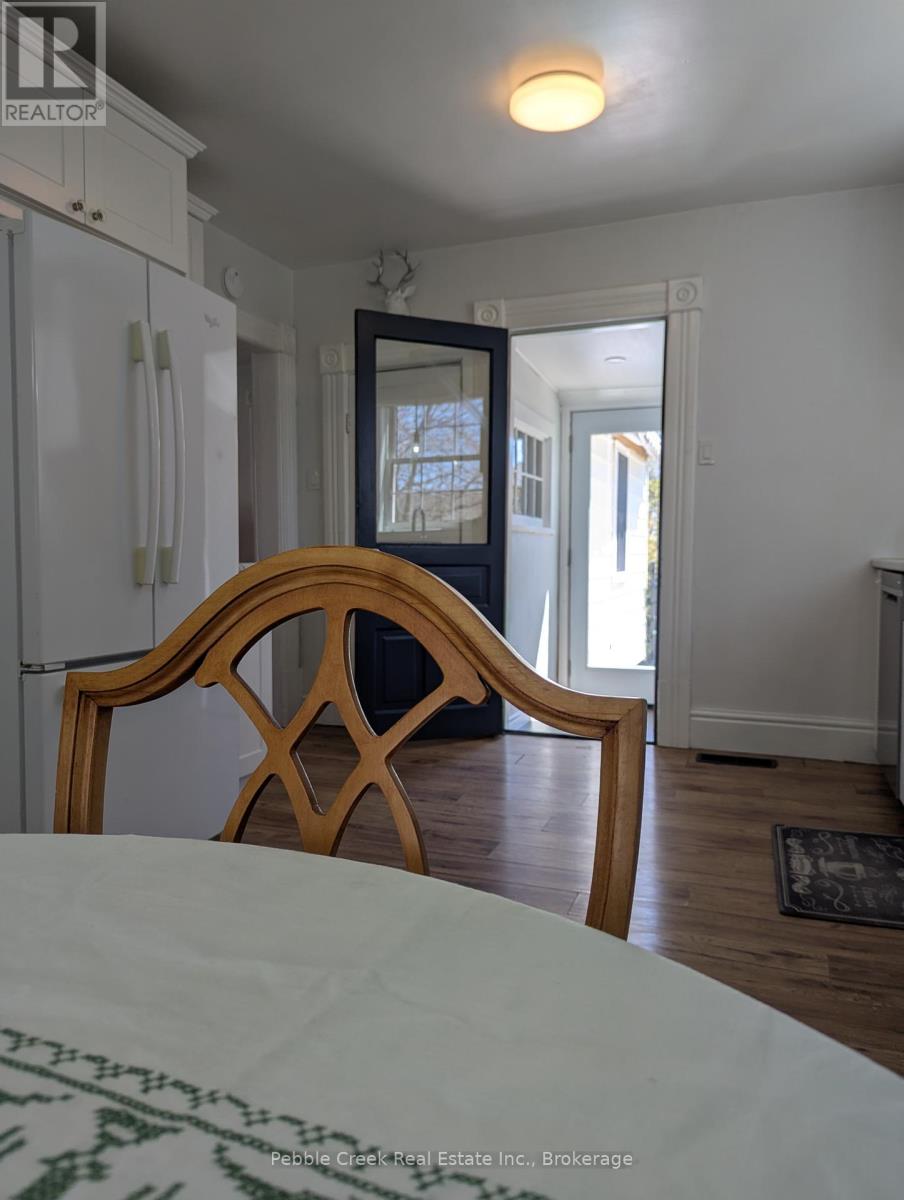 146 Wellington Street S, Goderich, Ontario  N7A 3T4 - Photo 3 - X12107020