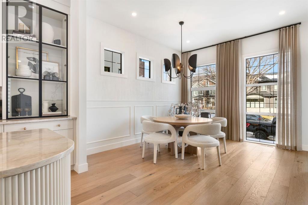 Property at 1904 48 Avenue SW image 3