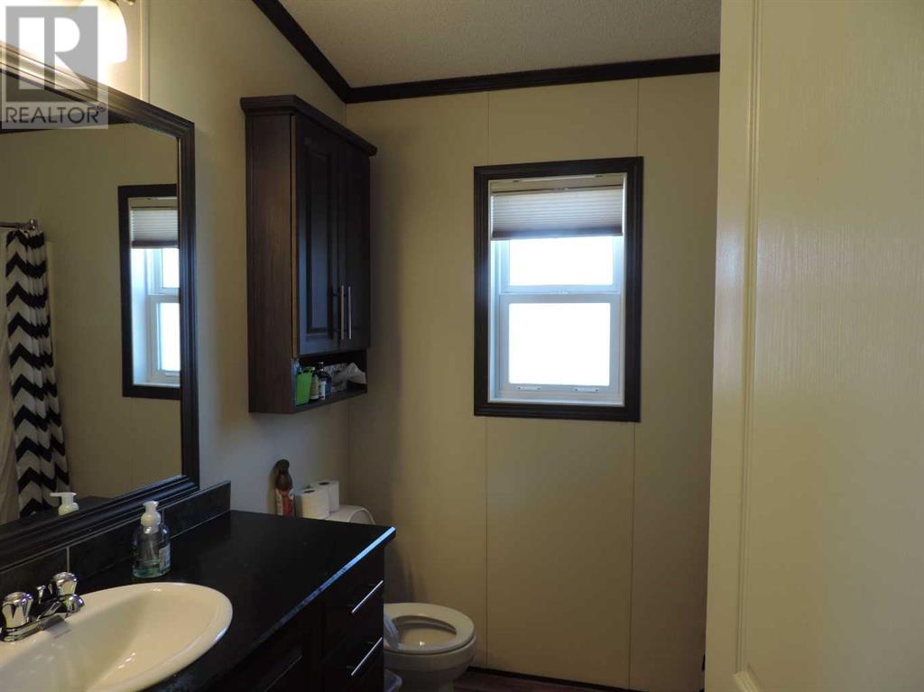 130 Sandy Point, Bentley, Alberta  T0C 0J1 - Photo 25 - A2215283