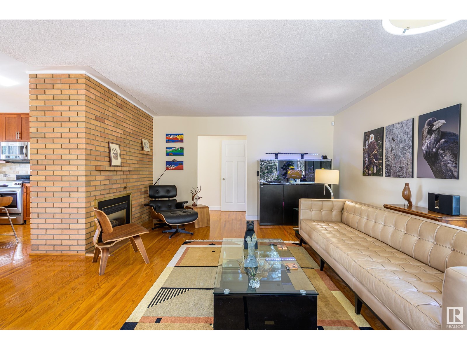 Property at 9330 146 ST NW NW image 5