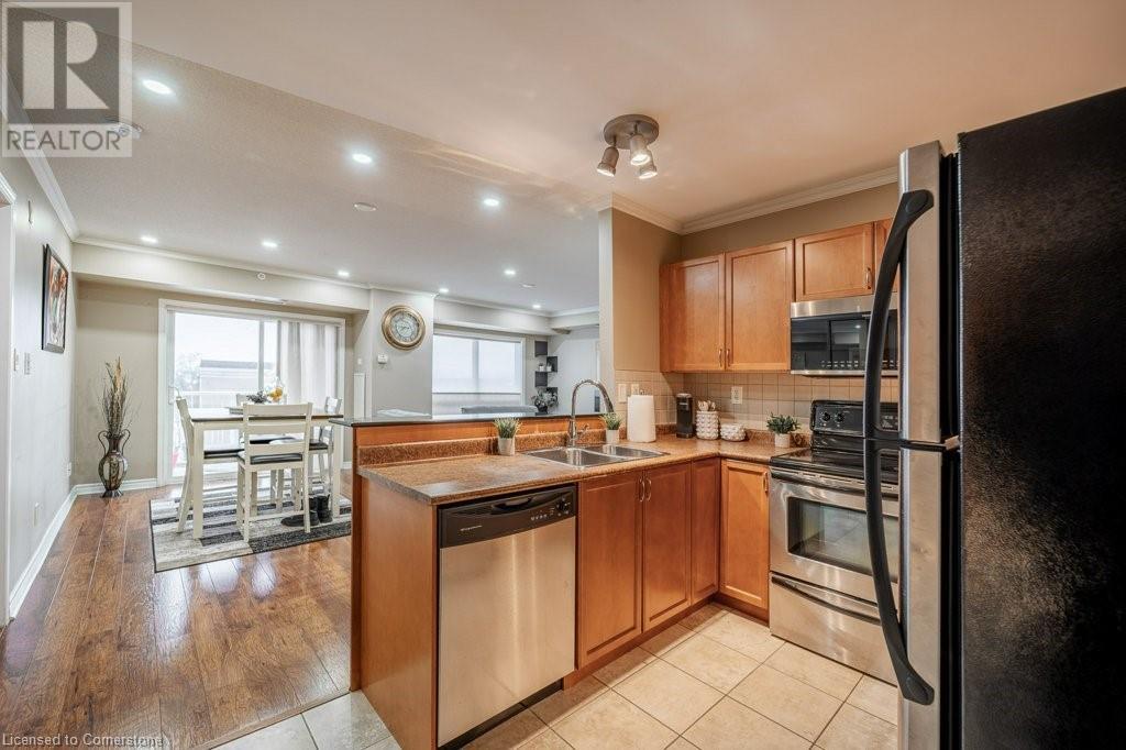 Property at 8 HARRIS Street Unit# 418 image 3