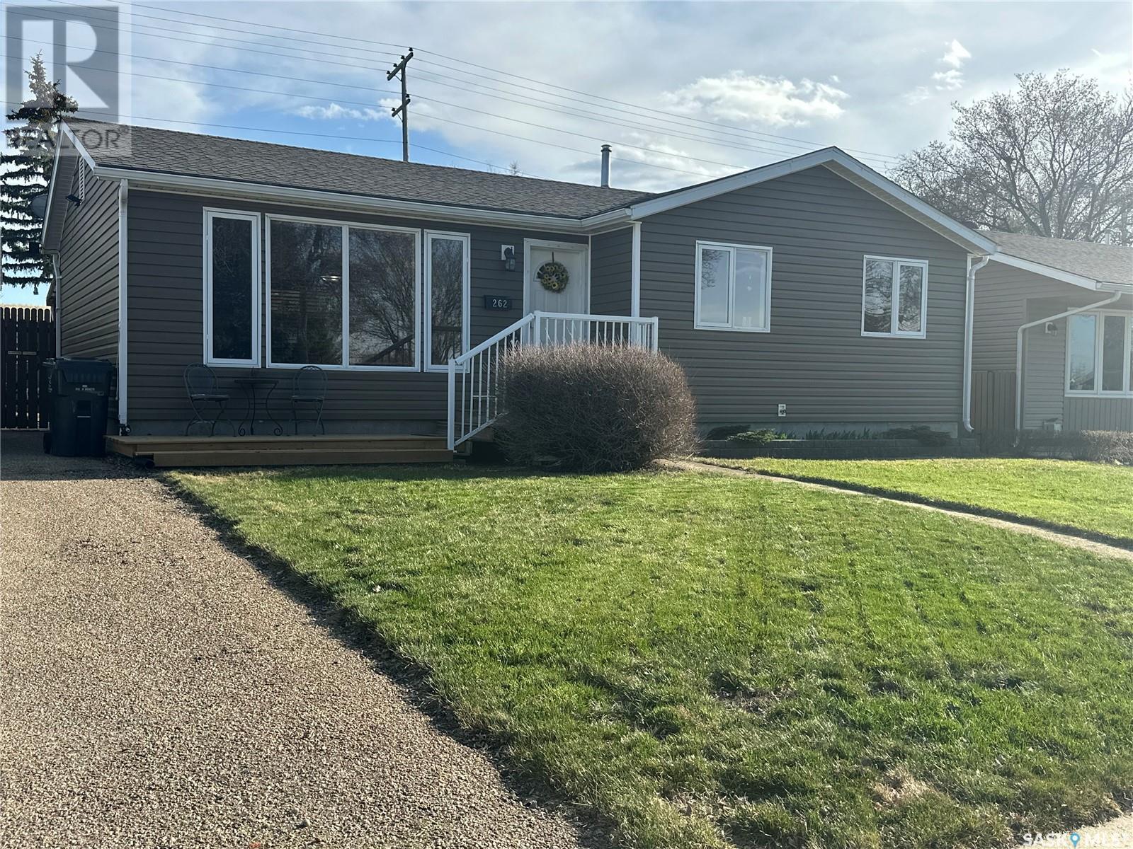 Property at 262 Burke CRESCENT image 1