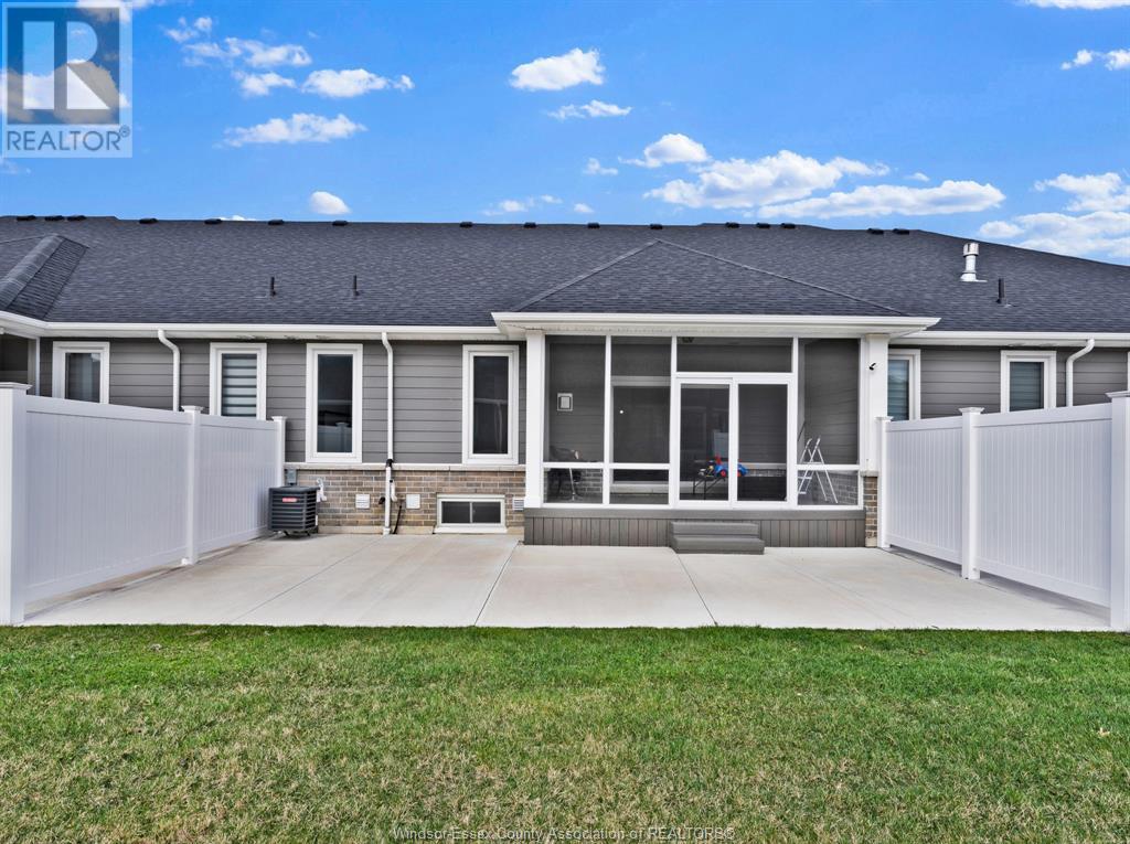 Property at 405 CASERTA CRESCENT image 5