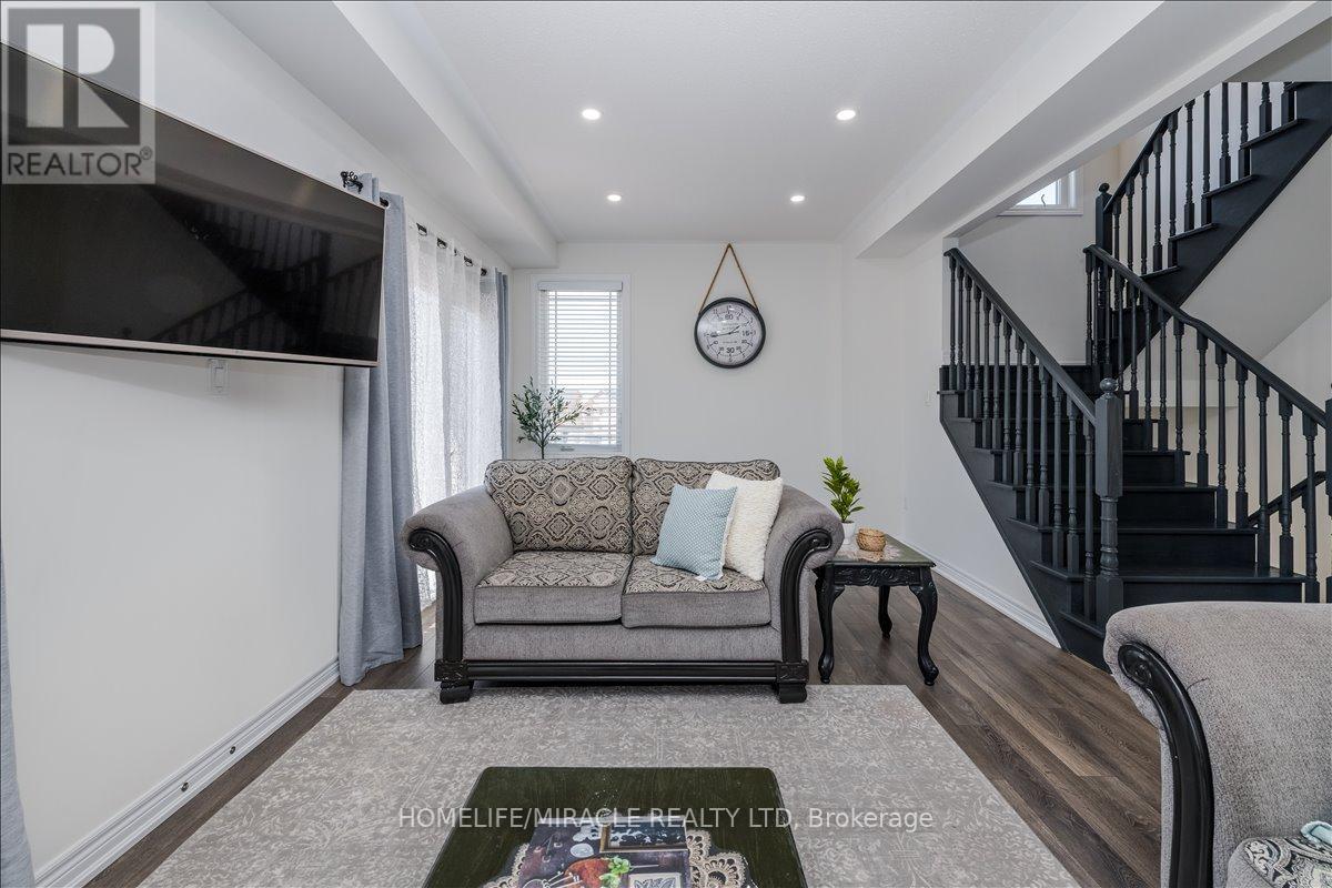 12 Janes Crescent, New Tecumseth, Ontario  L9R 0T2 - Photo 12 - N12107043