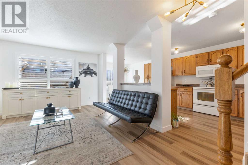 208 Coventry Road Ne, Calgary, Alberta  T3K 5H6 - Photo 8 - A2208869