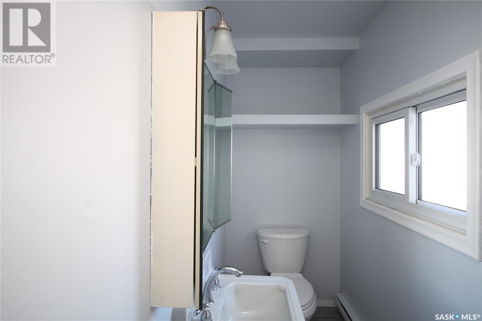 Property at 227 M AVENUE N image 4
