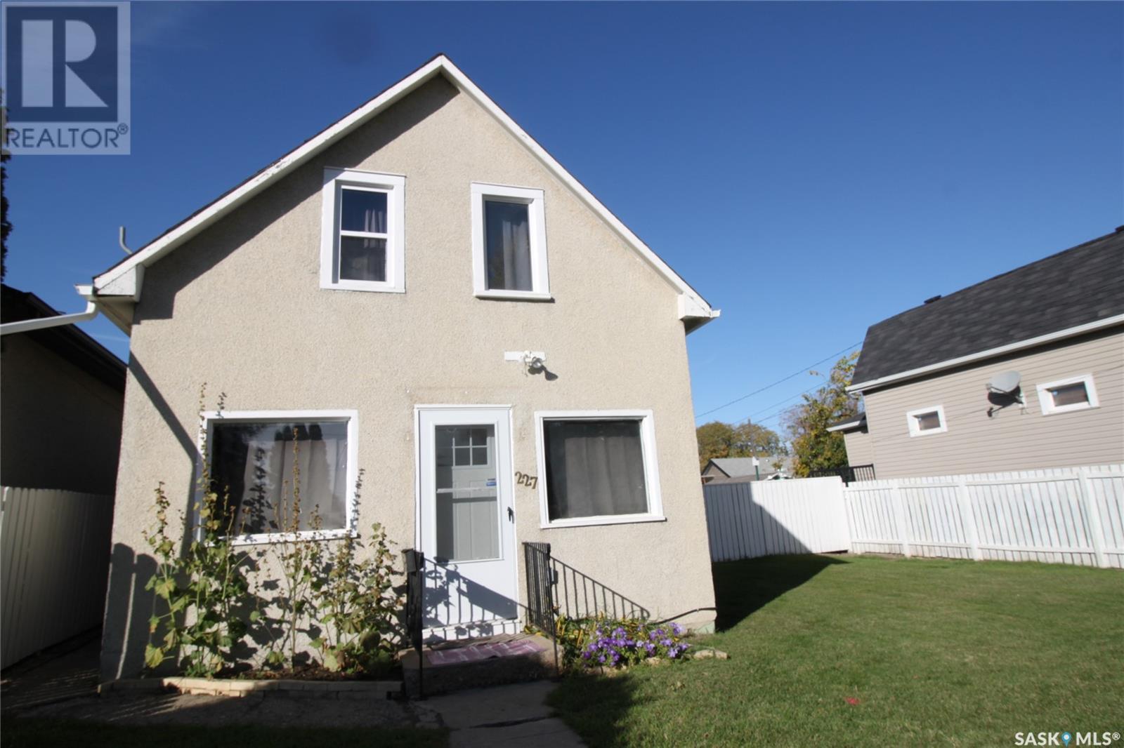 Property at 227 M AVENUE N image 1