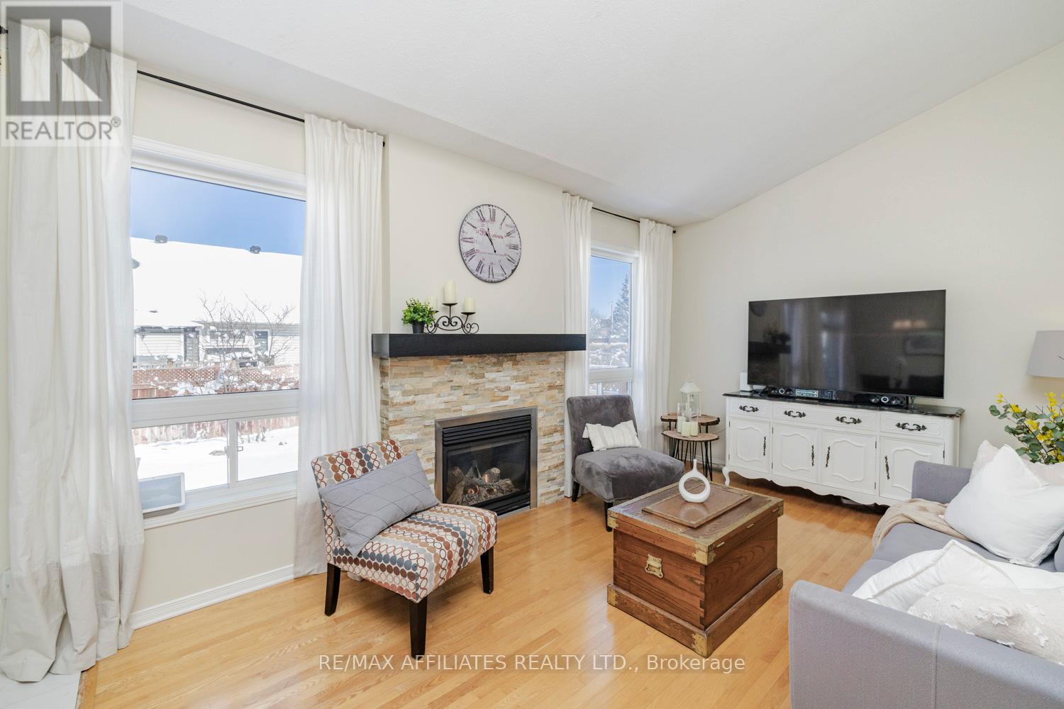 145 Redcliff Avenue, Ottawa, Ontario  K2J 5J7 - Photo 12 - X12076070