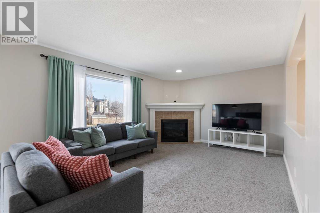 40 Everwillow Park Sw, Calgary, Alberta  T2Y 5C5 - Photo 6 - A2210142
