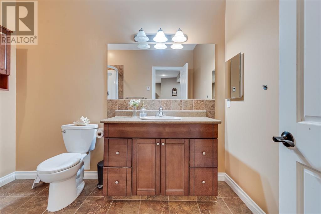 67 Westmount Road, Okotoks, Alberta  T1S 2J4 - Photo 34 - A2214256