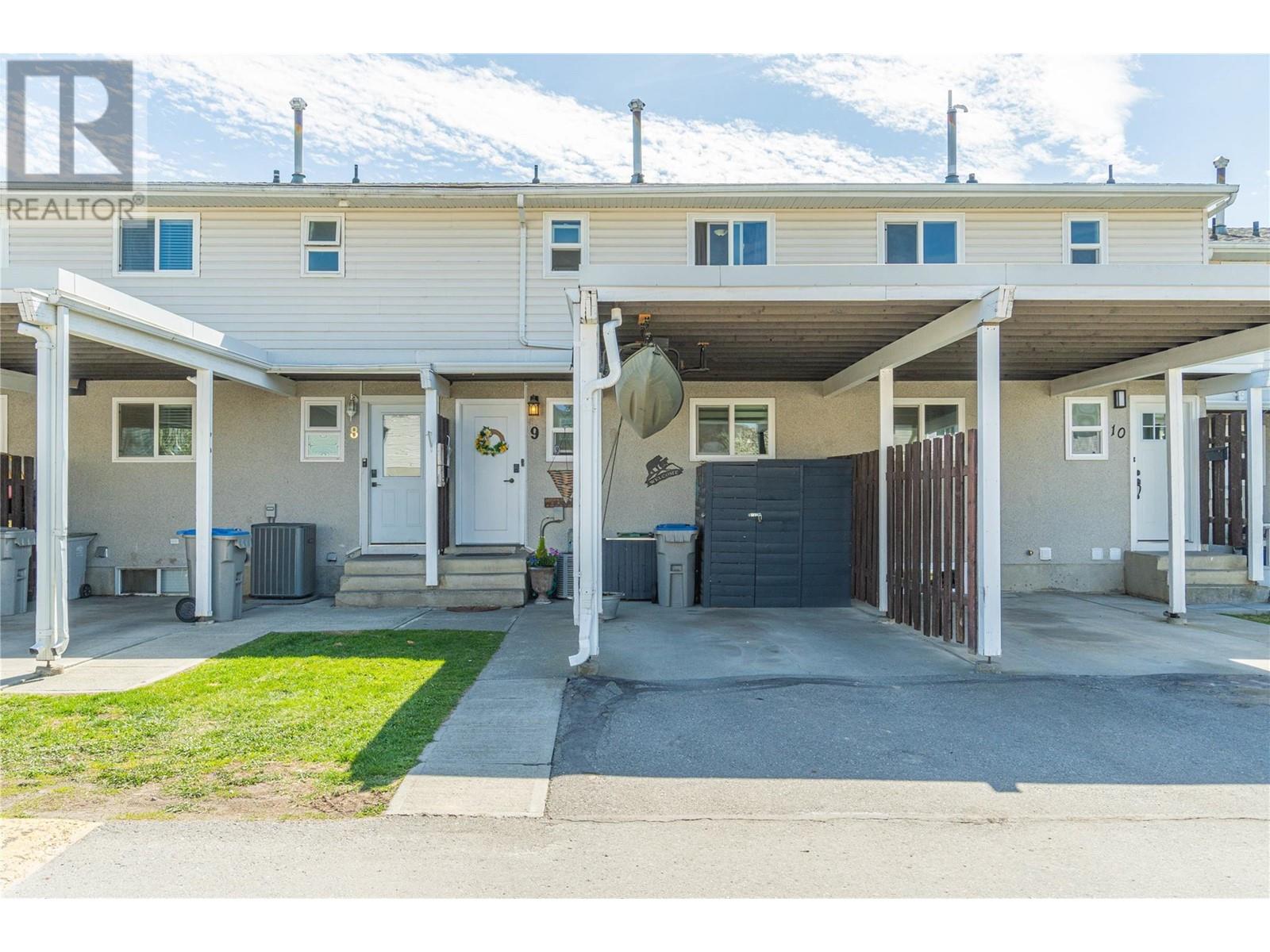 800 Southill Street Unit# 9, Kamloops, British Columbia  V2B 5L8 - Photo 2 - 10344180