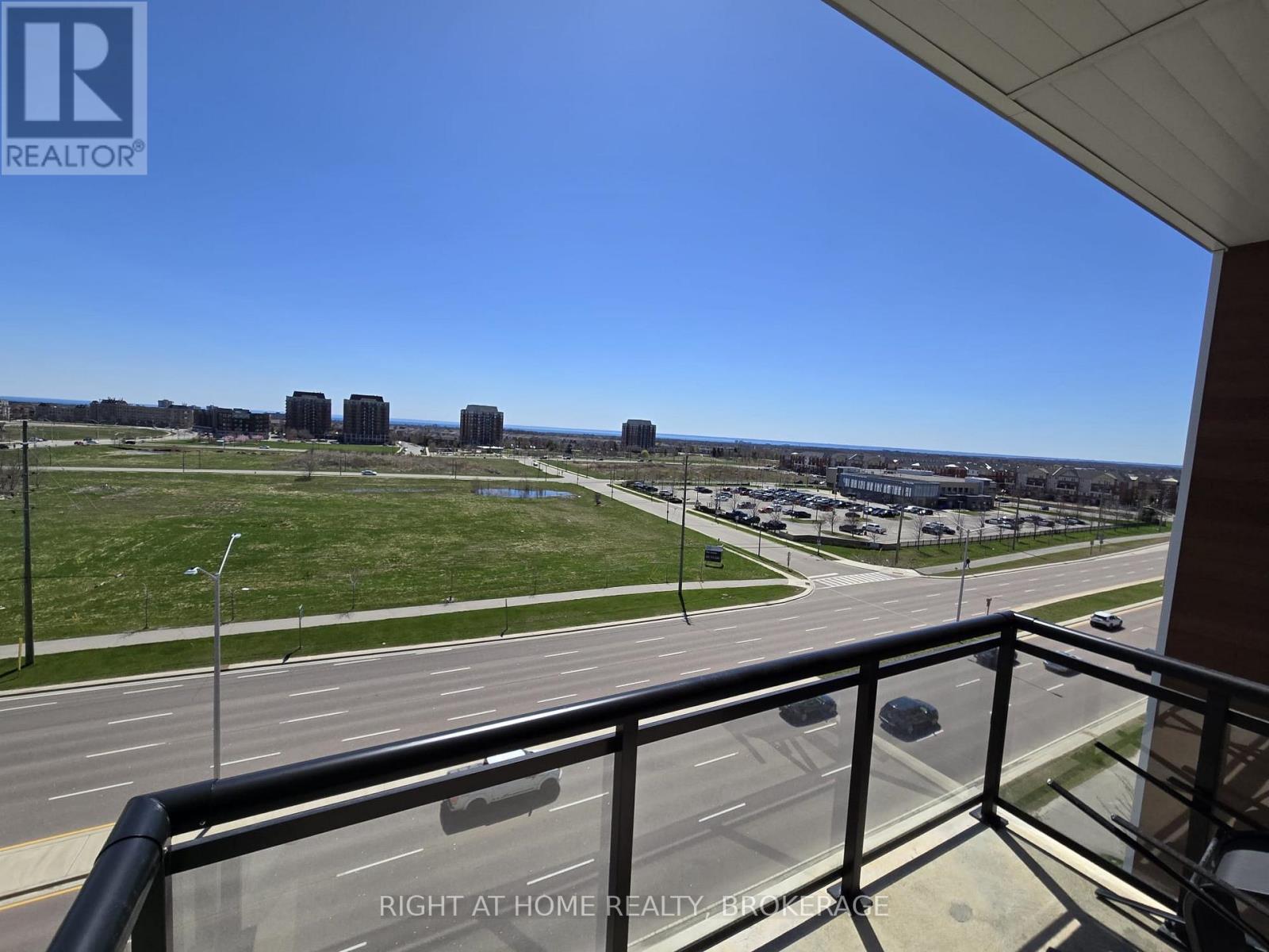 620 - 128 Grovewood Commons, Oakville (Go Glenorchy), Ontario  L6H 0X3 - Photo 12 - W12107064