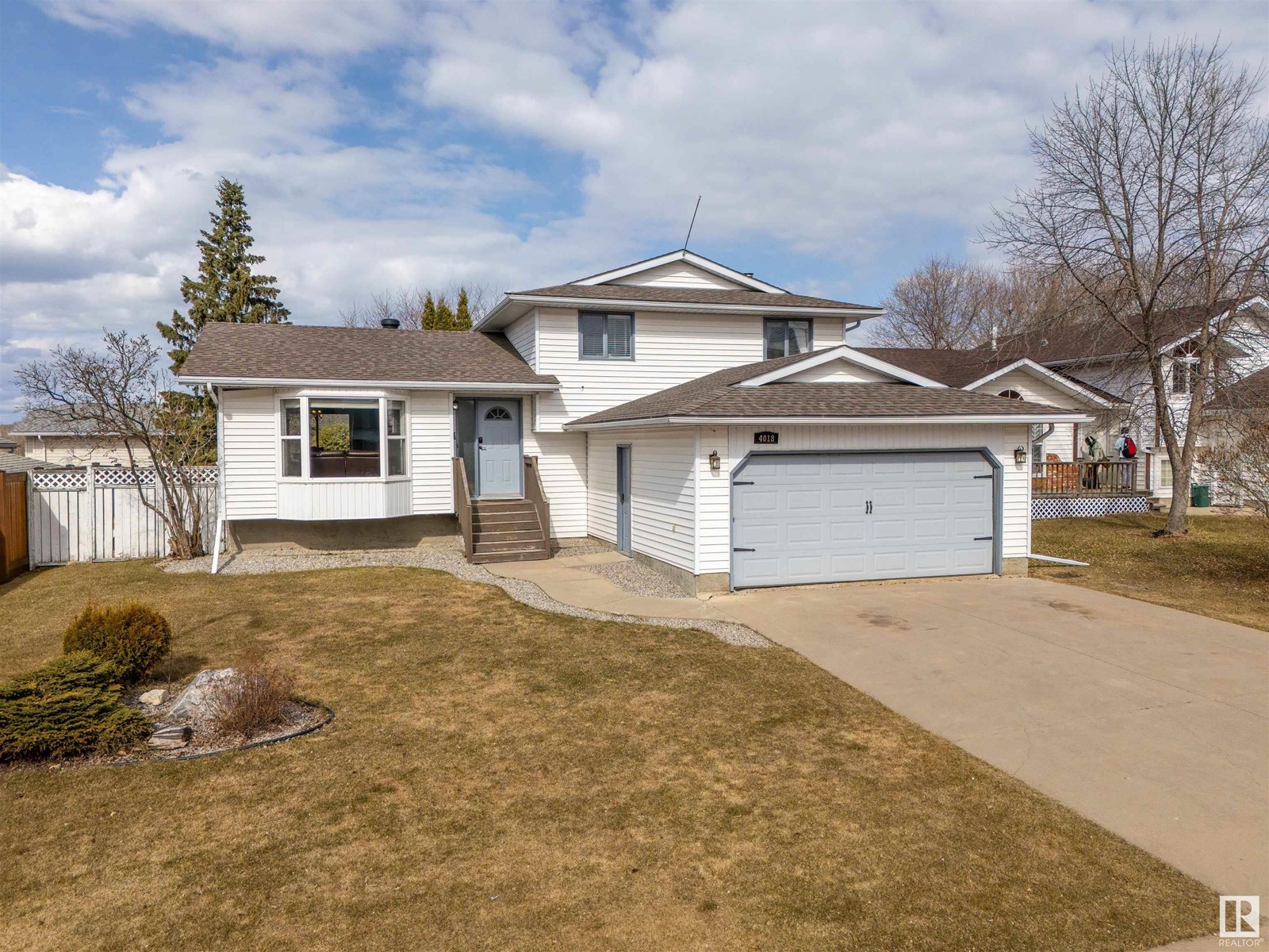 Property at 4018 53 AV image 1