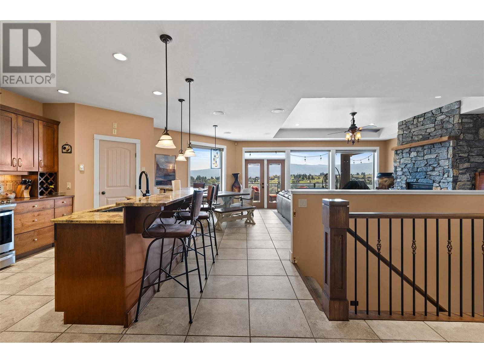 2082 Horizon Drive, West Kelowna, British Columbia  V1Z 3Y5 - Photo 8 - 10345233