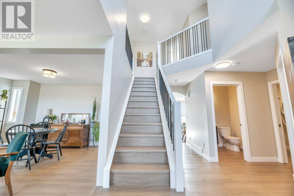 Property at 701 East Lakeview Road image 5