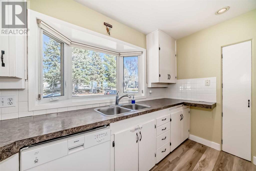 35 Collingwood Place Nw, Calgary, Alberta  T2L 0R1 - Photo 10 - A2215271