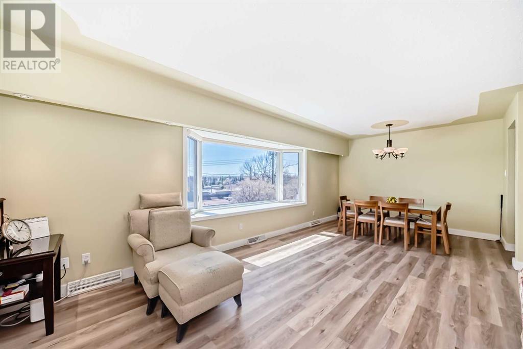 35 Collingwood Place Nw, Calgary, Alberta  T2L 0R1 - Photo 16 - A2215271