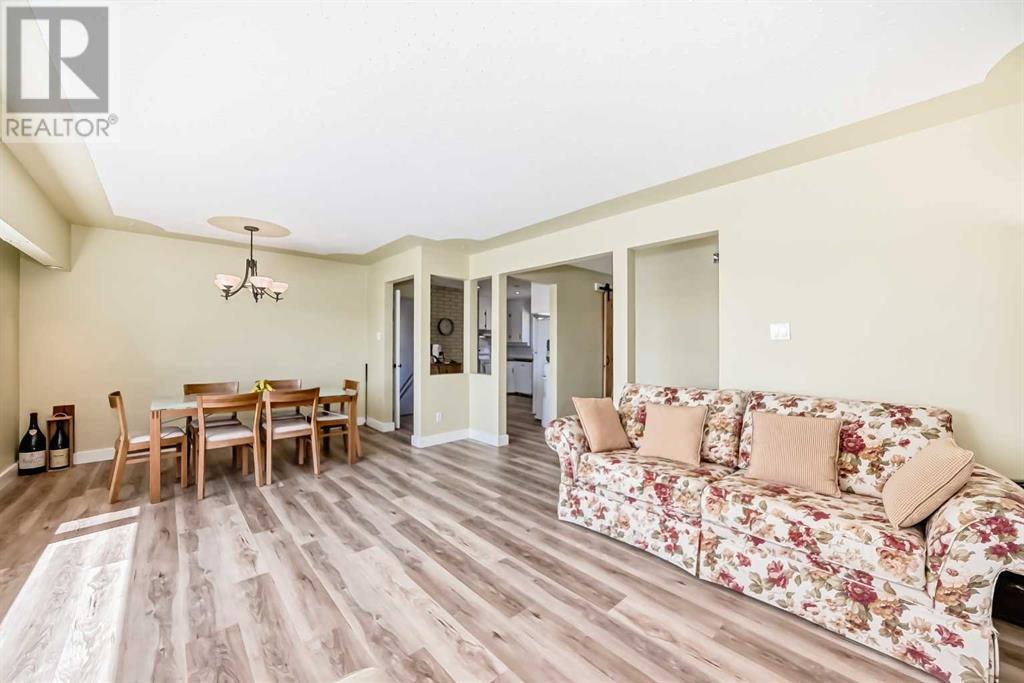 35 Collingwood Place Nw, Calgary, Alberta  T2L 0R1 - Photo 17 - A2215271