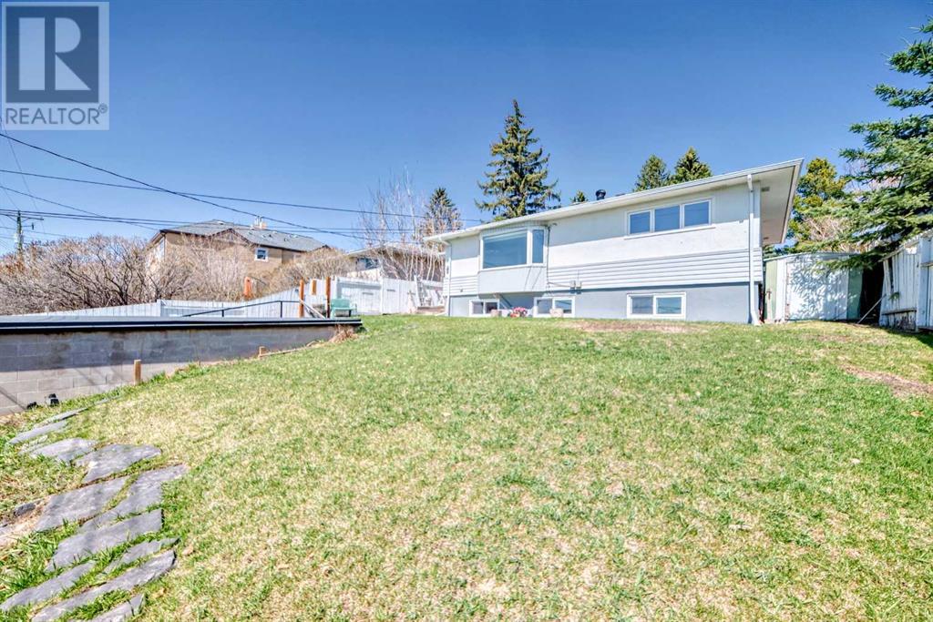 35 Collingwood Place Nw, Calgary, Alberta  T2L 0R1 - Photo 32 - A2215271
