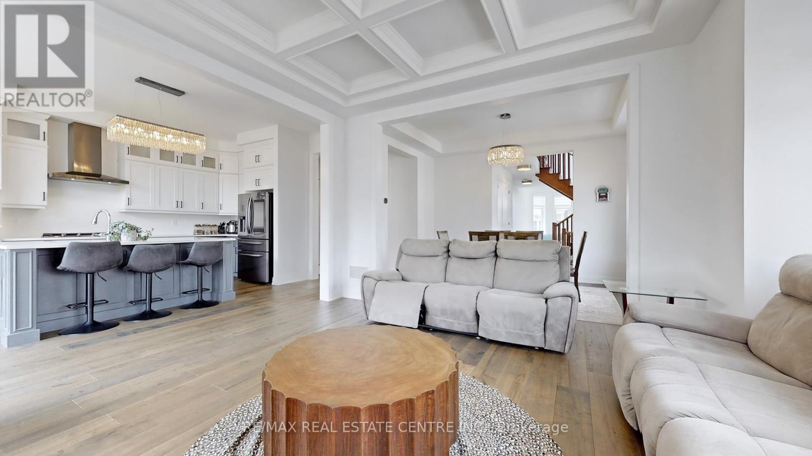 1473 Varelas Passage, Oakville, Ontario  L6H 3S2 - Photo 8 - W12107082