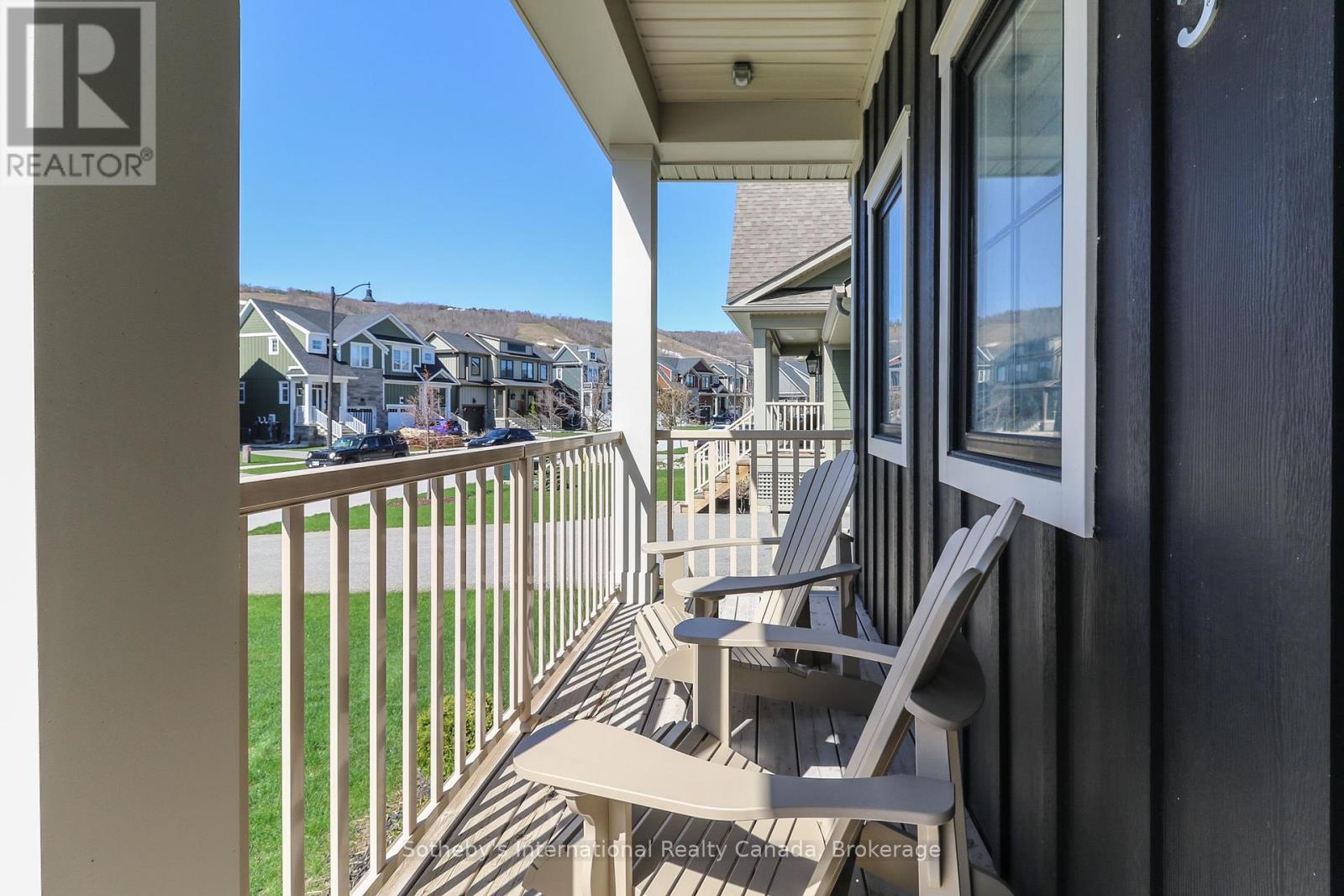 Property at 205 YELLOW BIRCH CRESCENT image 2