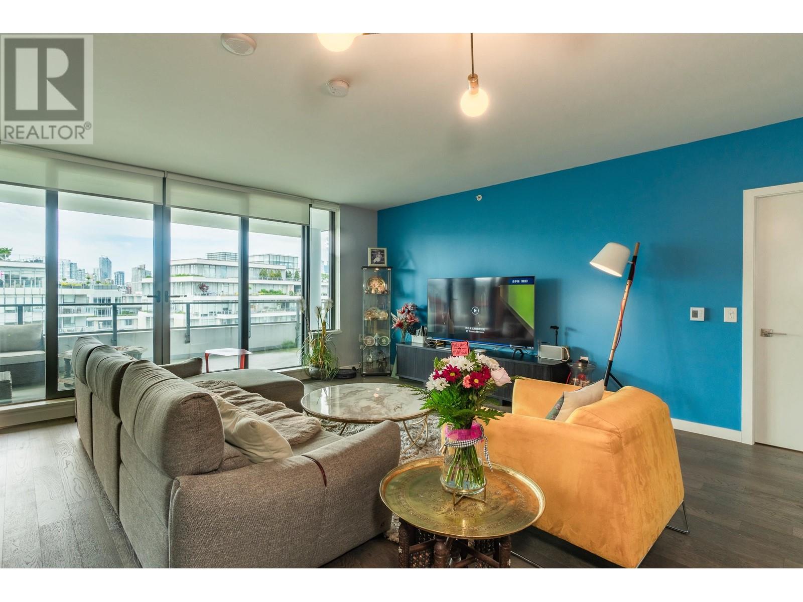 1106 1688 Pullman Porter Street, Vancouver, British Columbia  V6A 0H3 - Photo 2 - R2975811