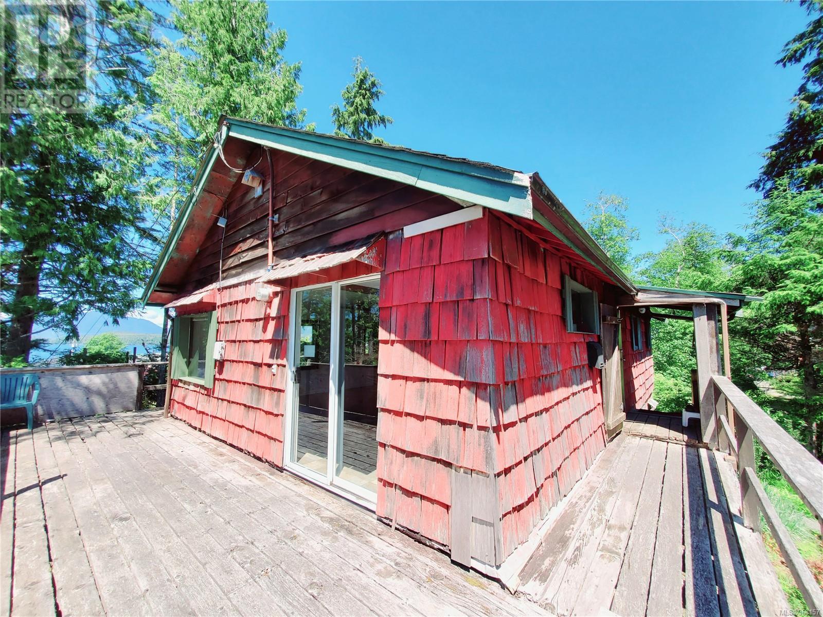 251 Campbell St, Tofino, British Columbia  V0R 2Z0 - Photo 41 - 968157