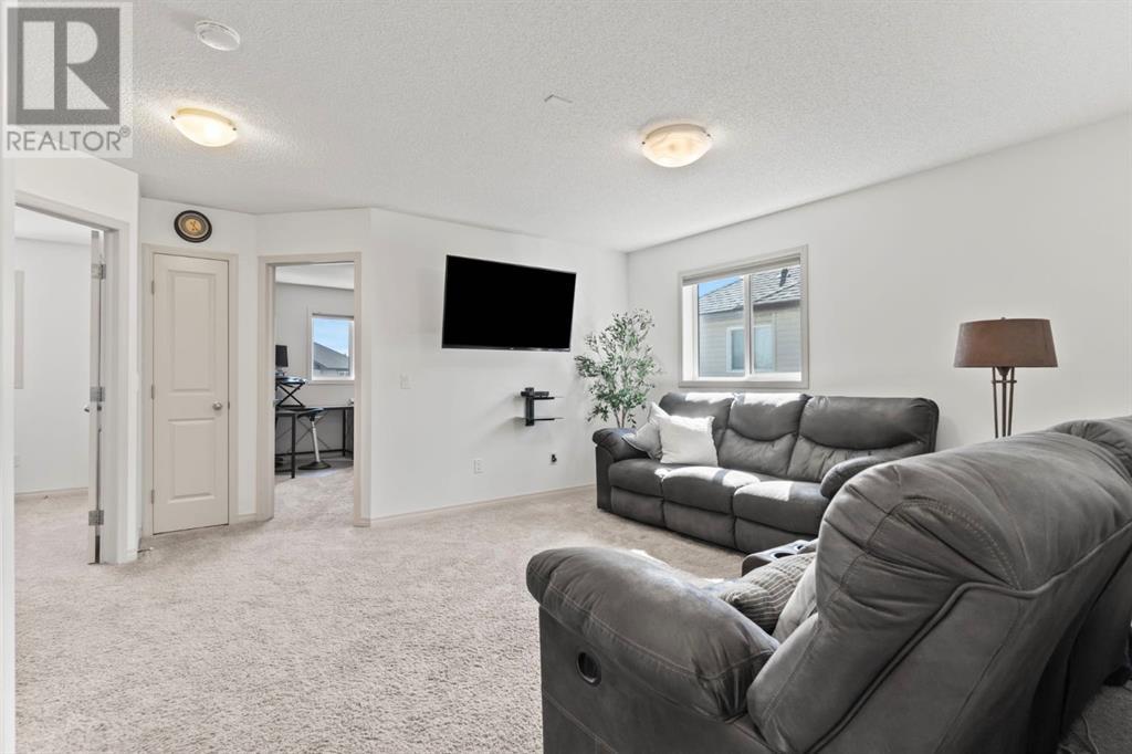 139 Drake Landing Heath, Okotoks, Alberta  T1S 0G8 - Photo 18 - A2210000