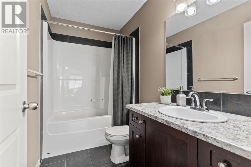 139 Drake Landing Heath, Okotoks, Alberta  T1S 0G8 - Photo 20 - A2210000