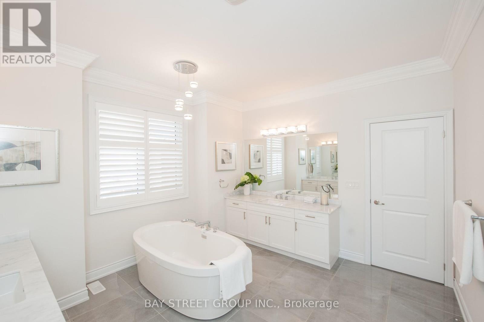 3187 Daniel Way, Oakville, Ontario  L6H 0V7 - Photo 22 - W12107111