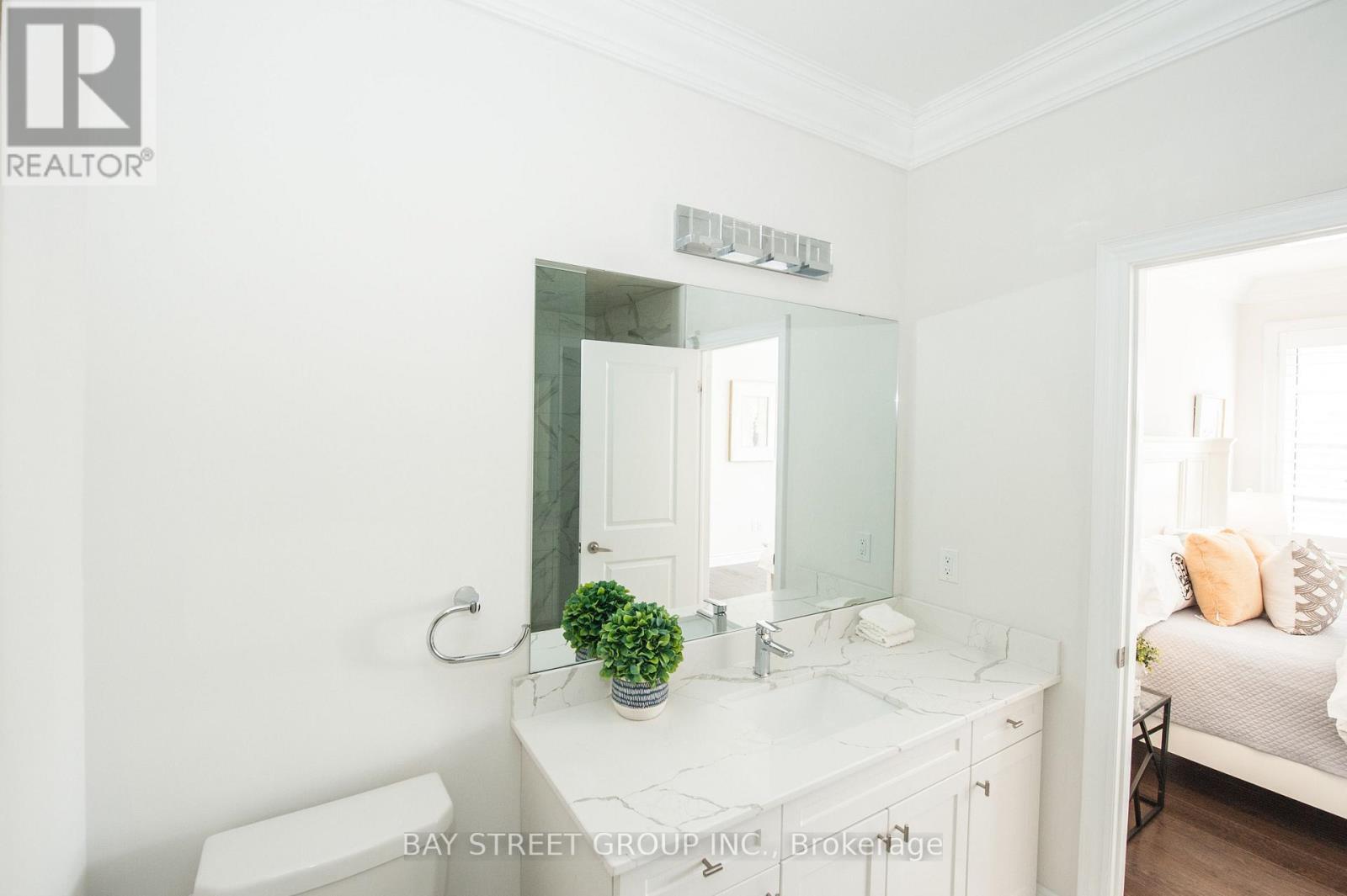3187 Daniel Way, Oakville, Ontario  L6H 0V7 - Photo 29 - W12107111