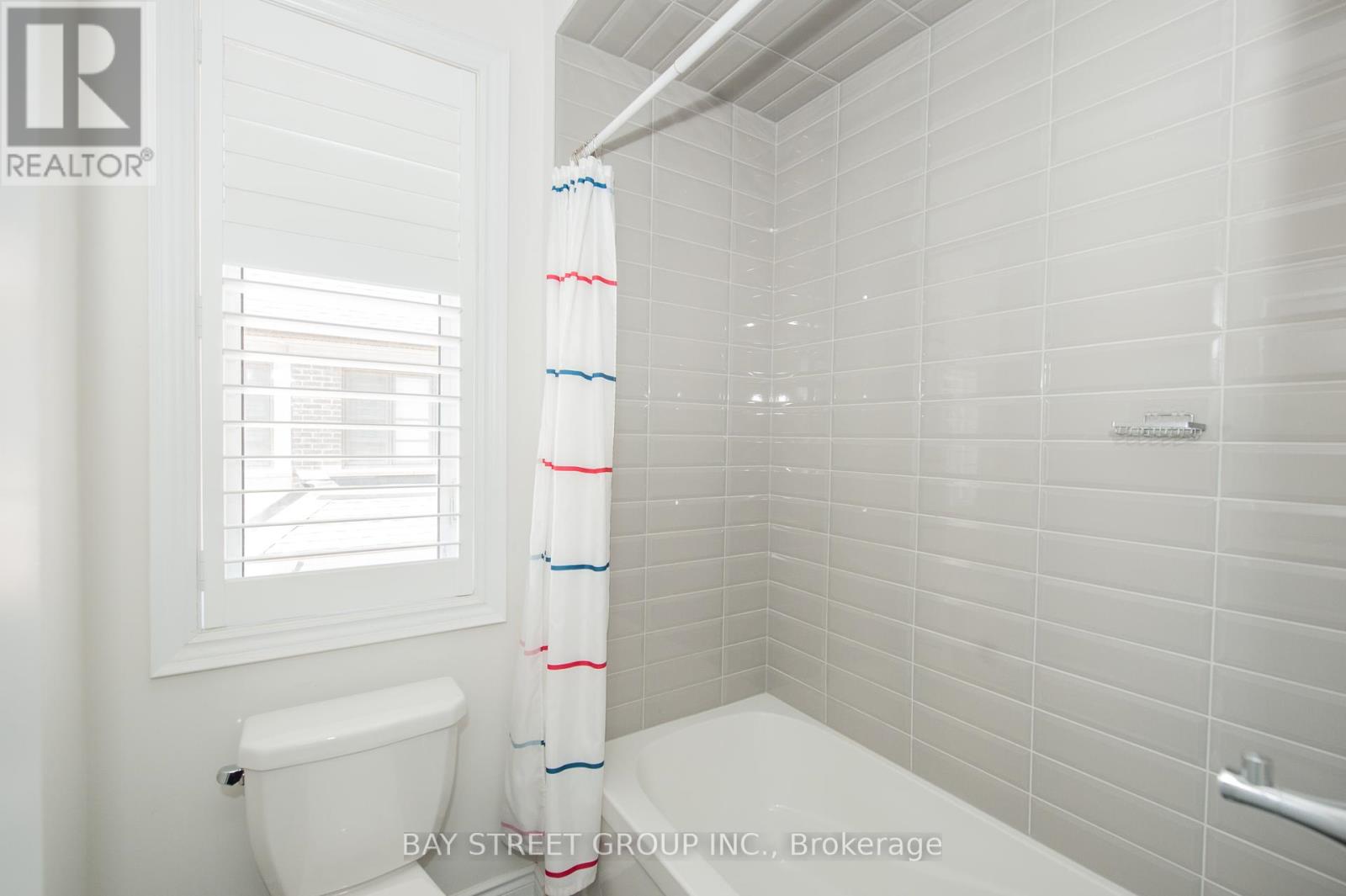 3187 Daniel Way, Oakville, Ontario  L6H 0V7 - Photo 35 - W12107111