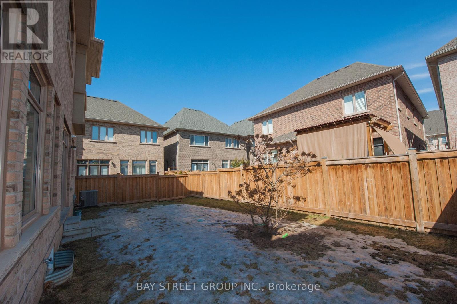 3187 Daniel Way, Oakville, Ontario  L6H 0V7 - Photo 39 - W12107111