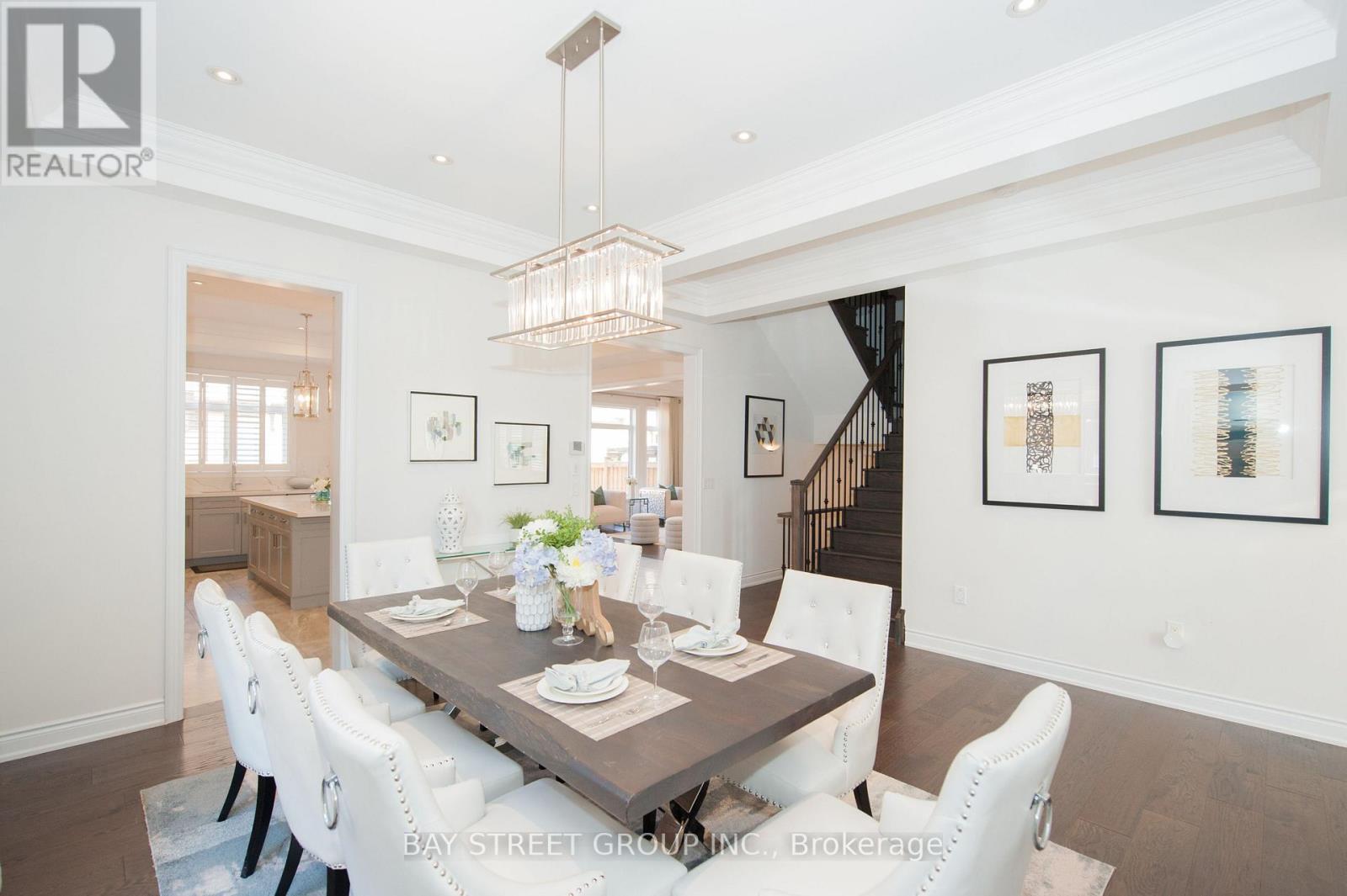 3187 Daniel Way, Oakville, Ontario  L6H 0V7 - Photo 7 - W12107111