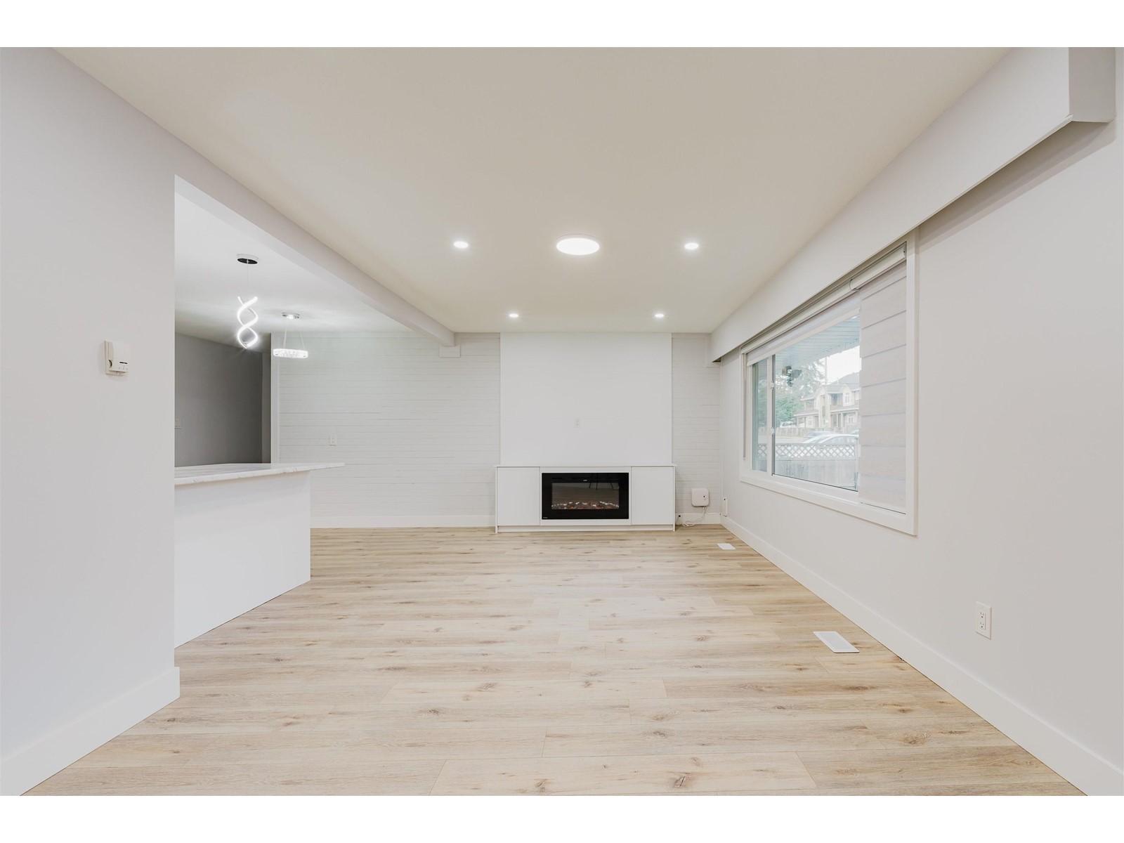 7045 142 Street, Surrey, British Columbia  V3W 5N4 - Photo 6 - R2989919