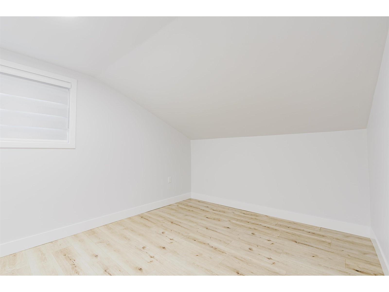 7045 142 Street, Surrey, British Columbia  V3W 5N4 - Photo 11 - R2989919